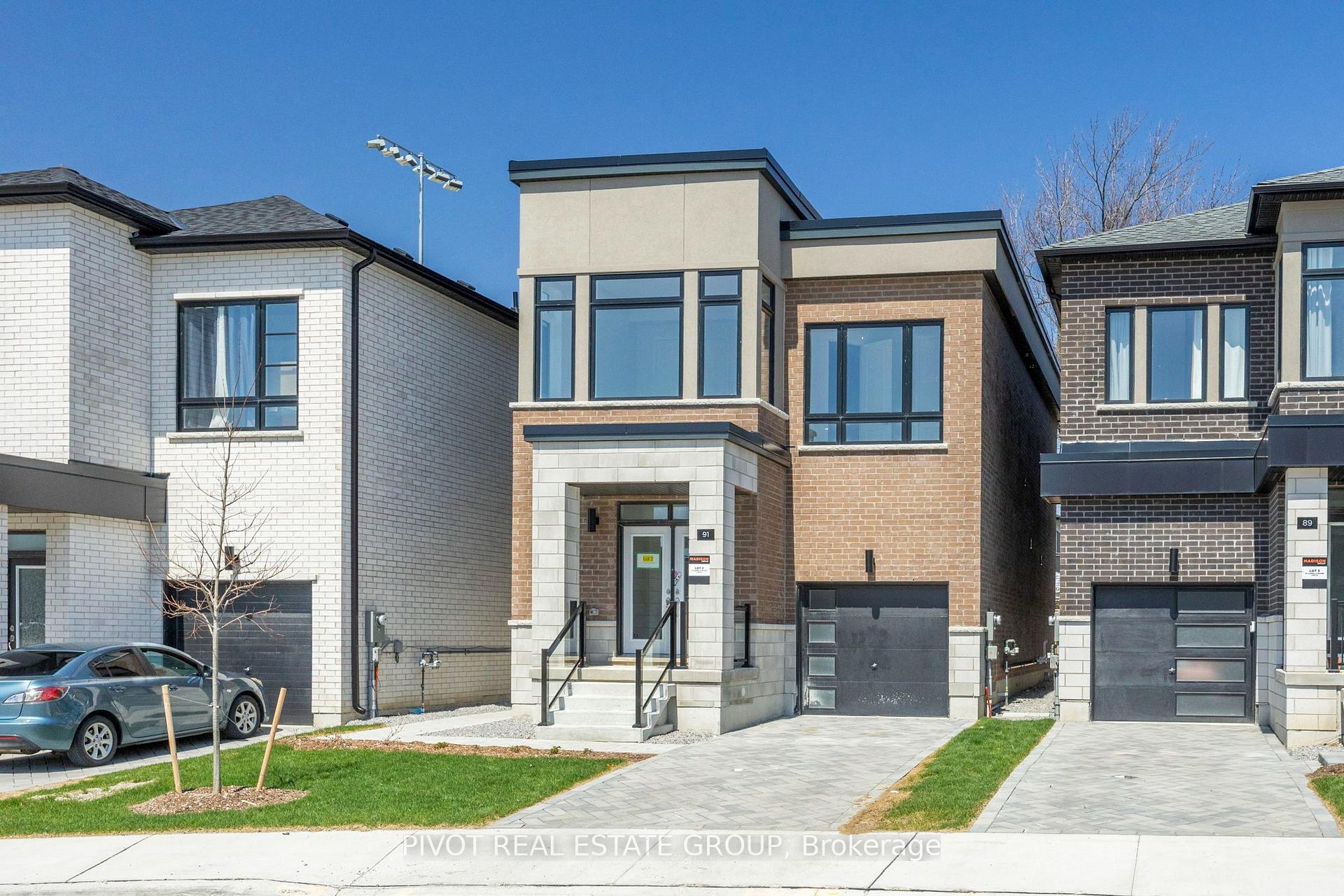Photo 2 of 91 Danielle Moore Circle, Scarborough, Bendale — HOMEH