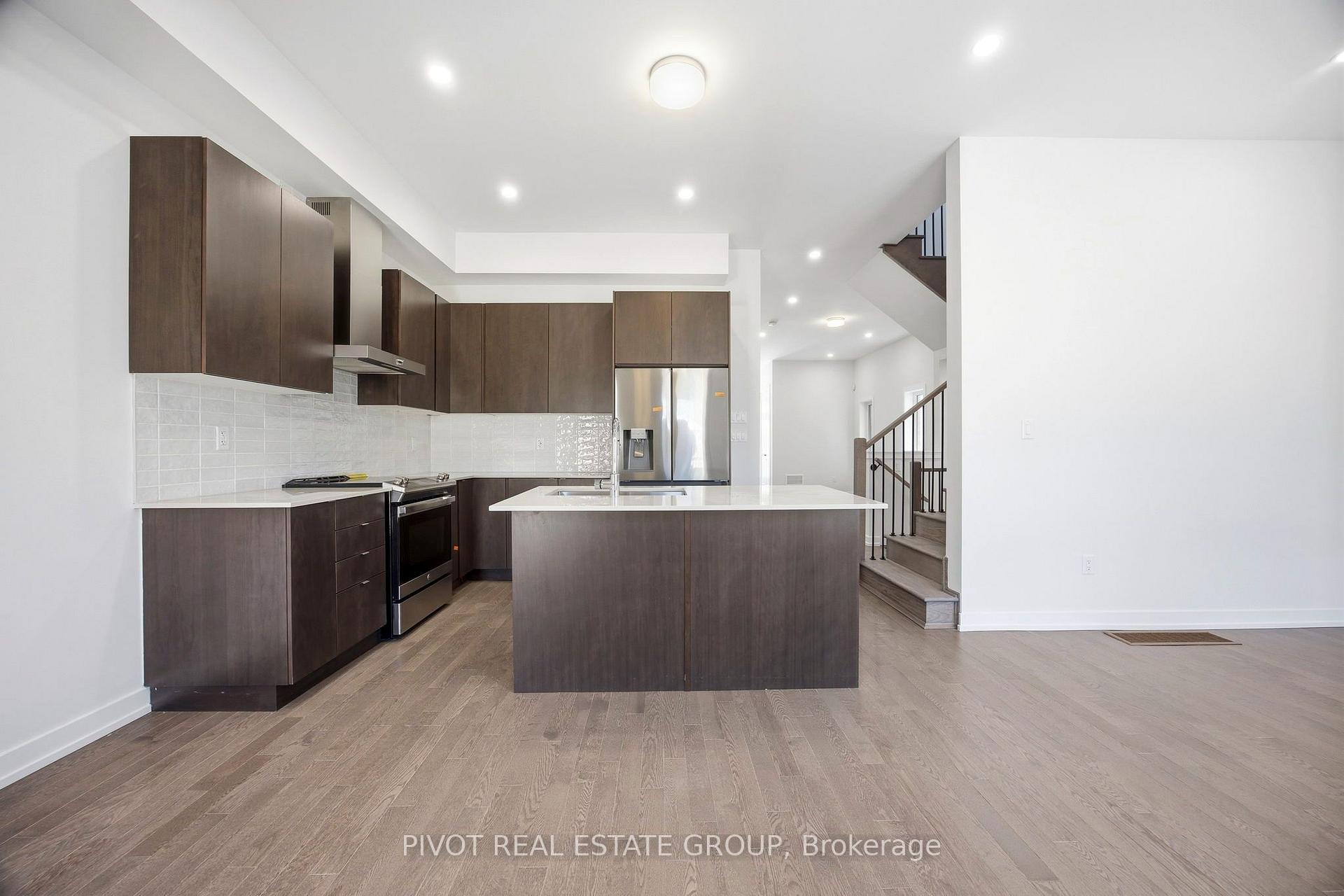 Photo 14 of 91 Danielle Moore Circle, Scarborough, Bendale — HOMEH