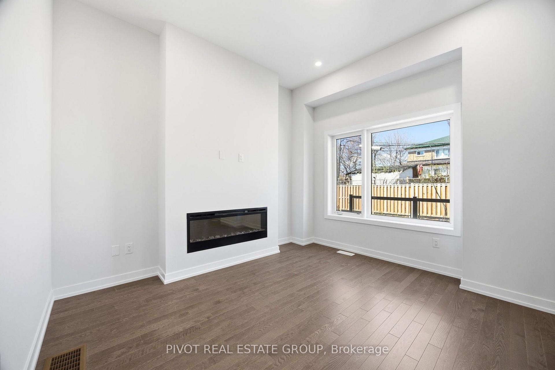 Photo 15 of 91 Danielle Moore Circle, Scarborough, Bendale — HOMEH