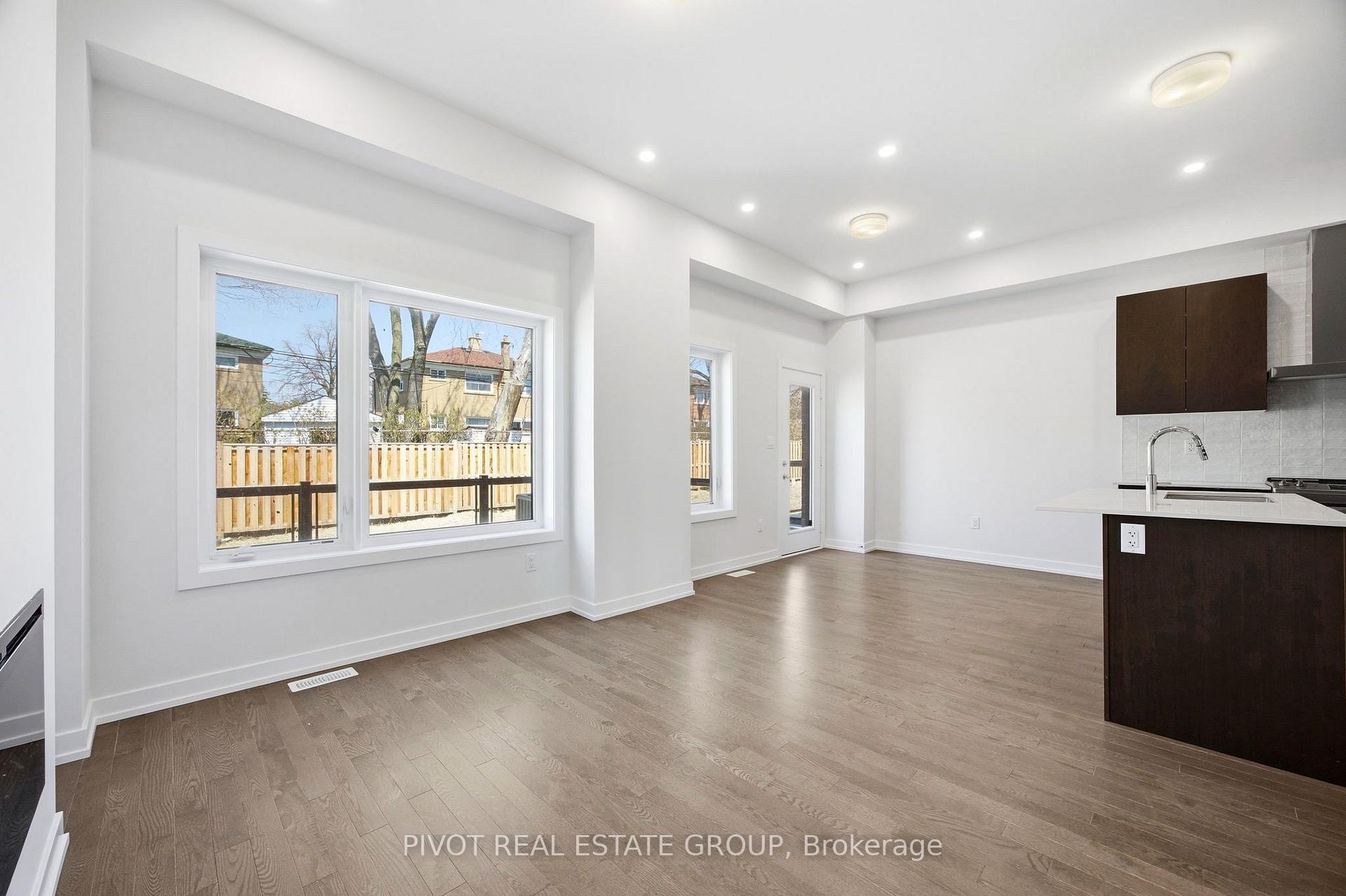 Photo 16 of 91 Danielle Moore Circle, Scarborough, Bendale — HOMEH