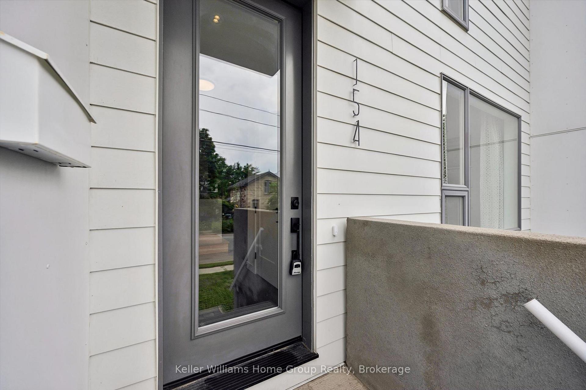 Photo 4 of 154 Ontario Street, Guelph, St. Patrick's Ward — HOMEH