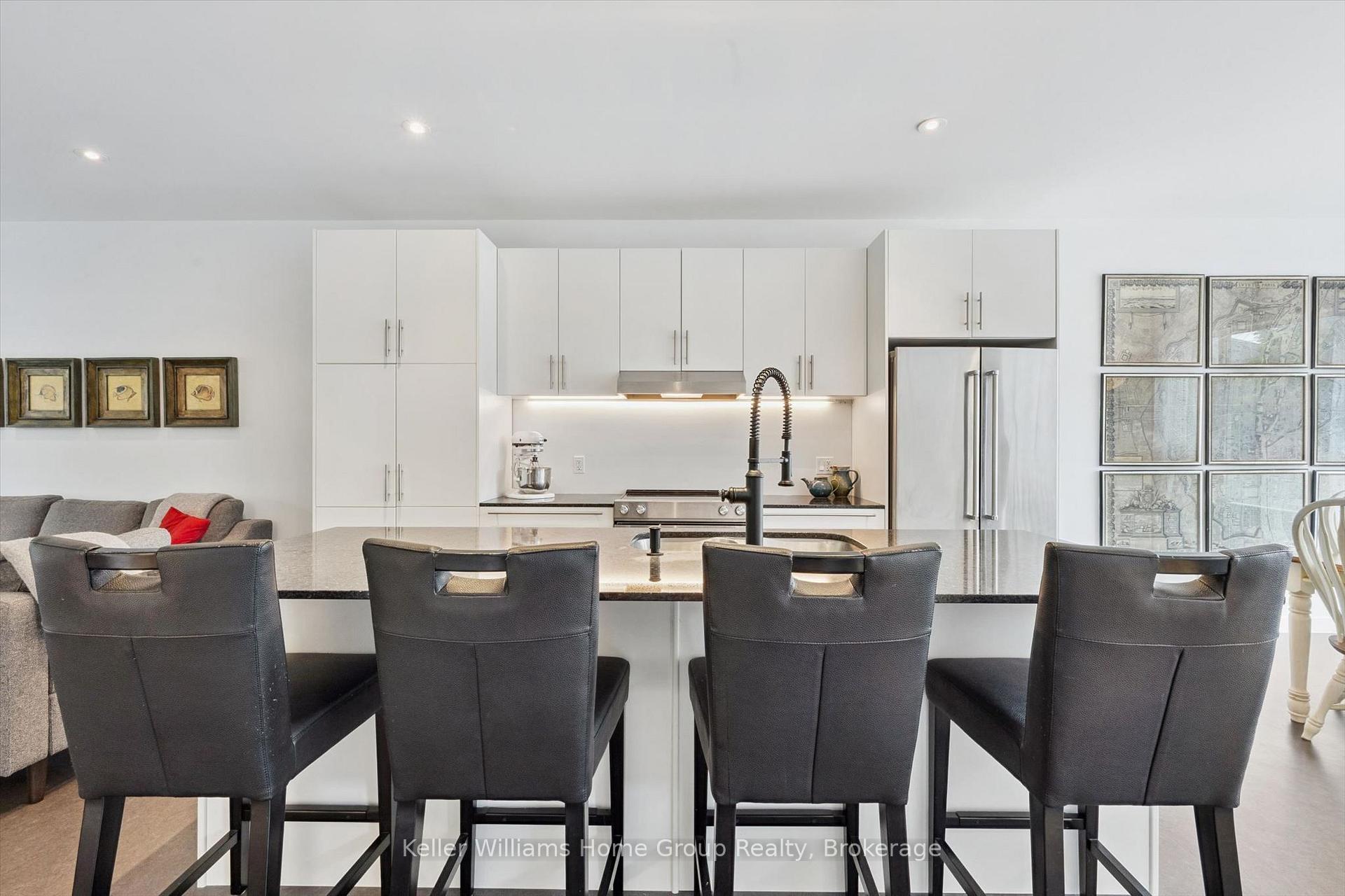 Photo 7 of 154 Ontario Street, Guelph, St. Patrick's Ward — HOMEH