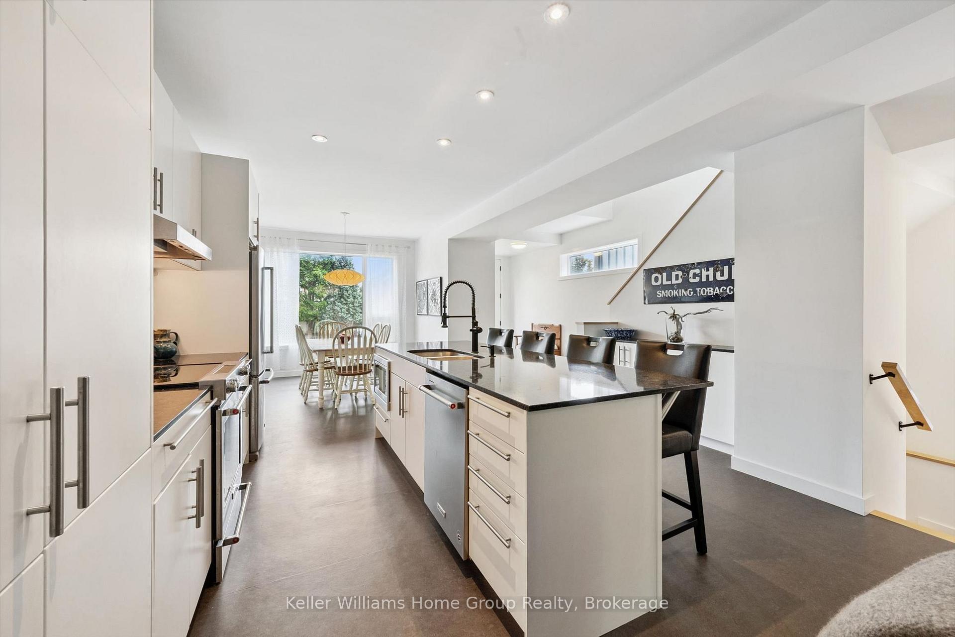 Photo 10 of 154 Ontario Street, Guelph, St. Patrick's Ward — HOMEH