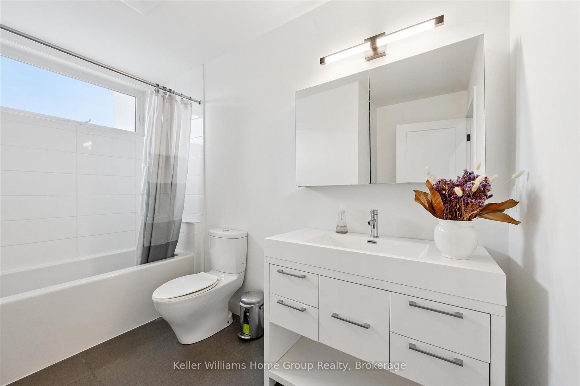 Photo 24 of 154 Ontario Street, Guelph, St. Patrick's Ward — HOMEH