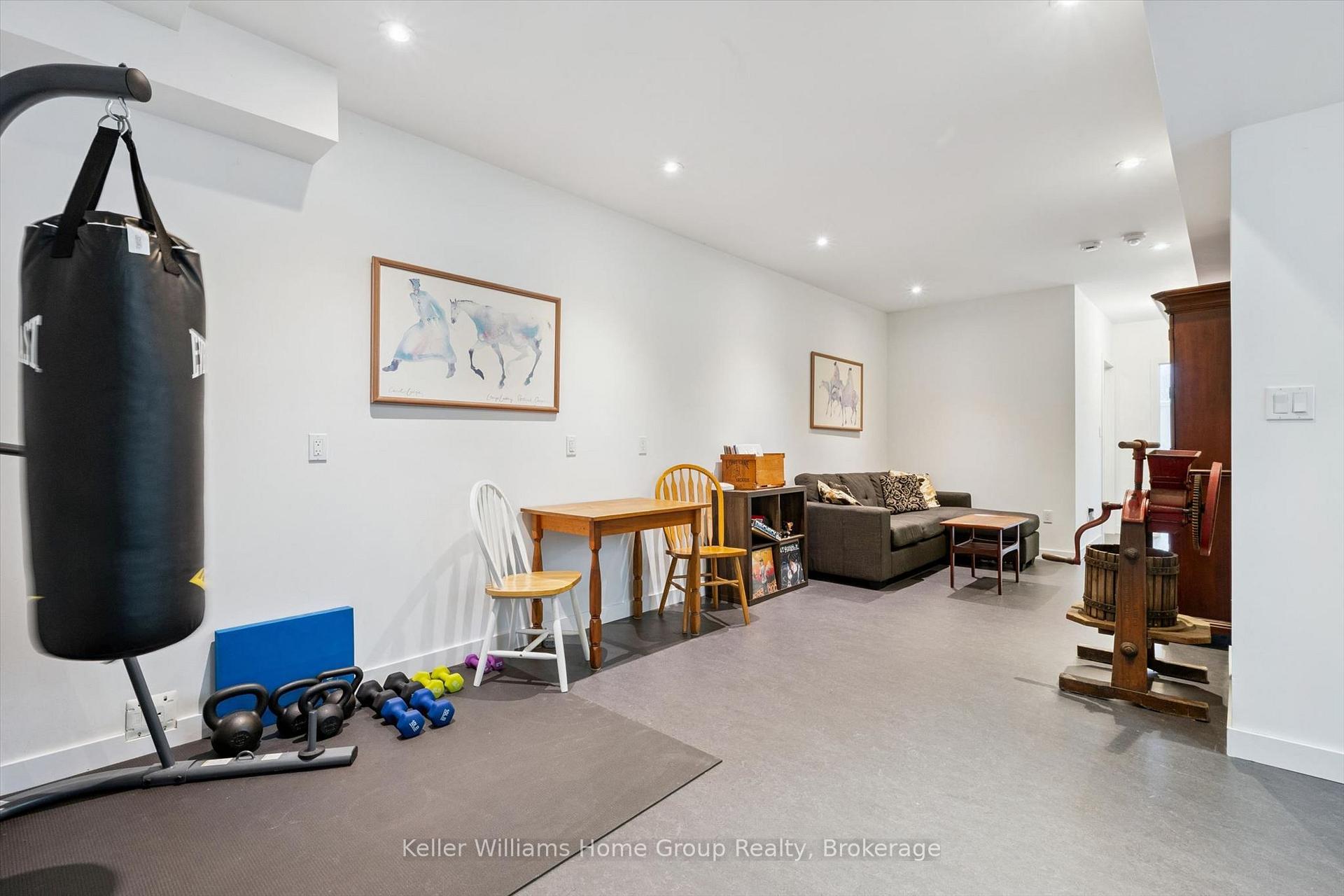Photo 27 of 154 Ontario Street, Guelph, St. Patrick's Ward — HOMEH