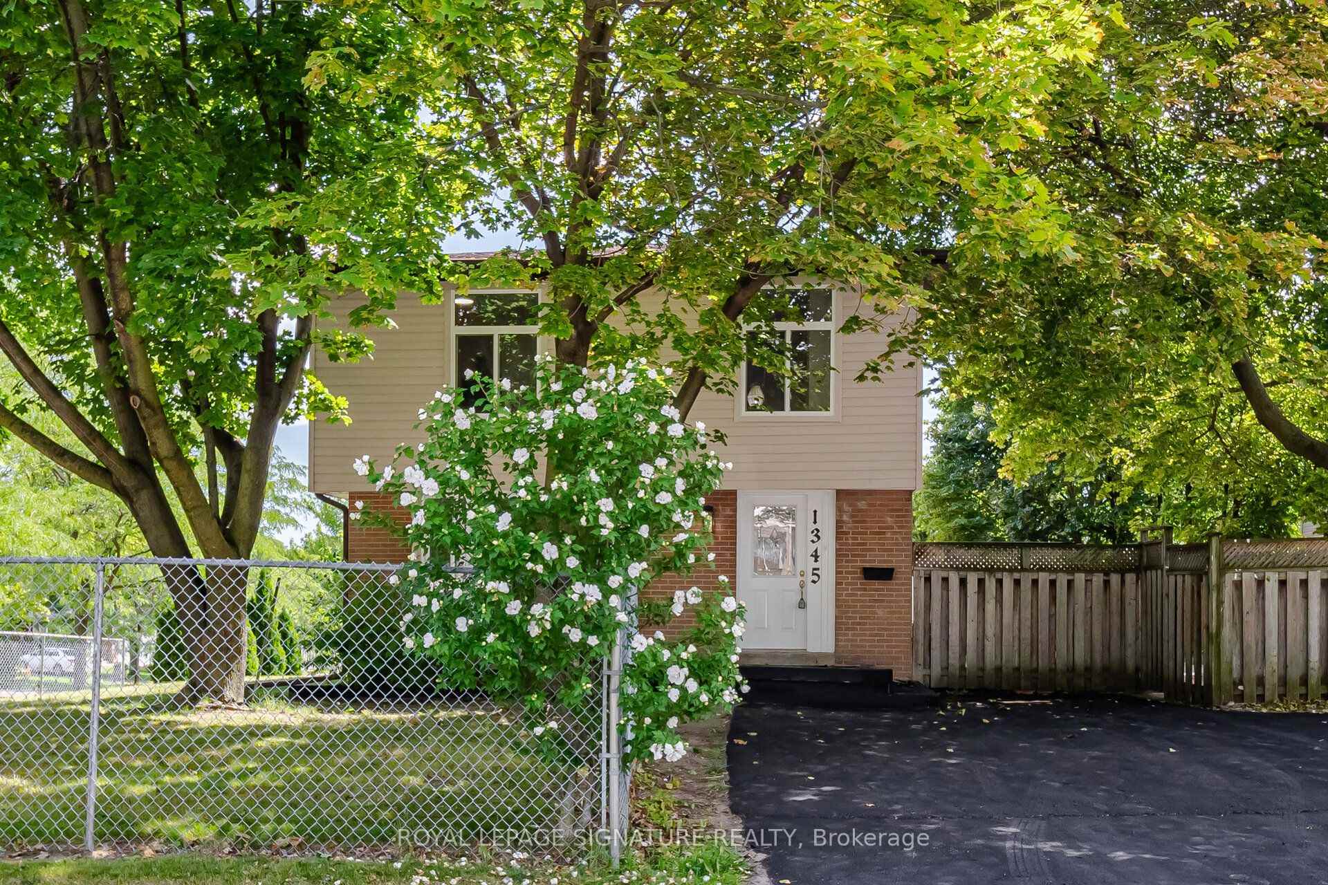 Photo 1 of 1345 Playford Road, Mississauga, Clarkson — HOMEH