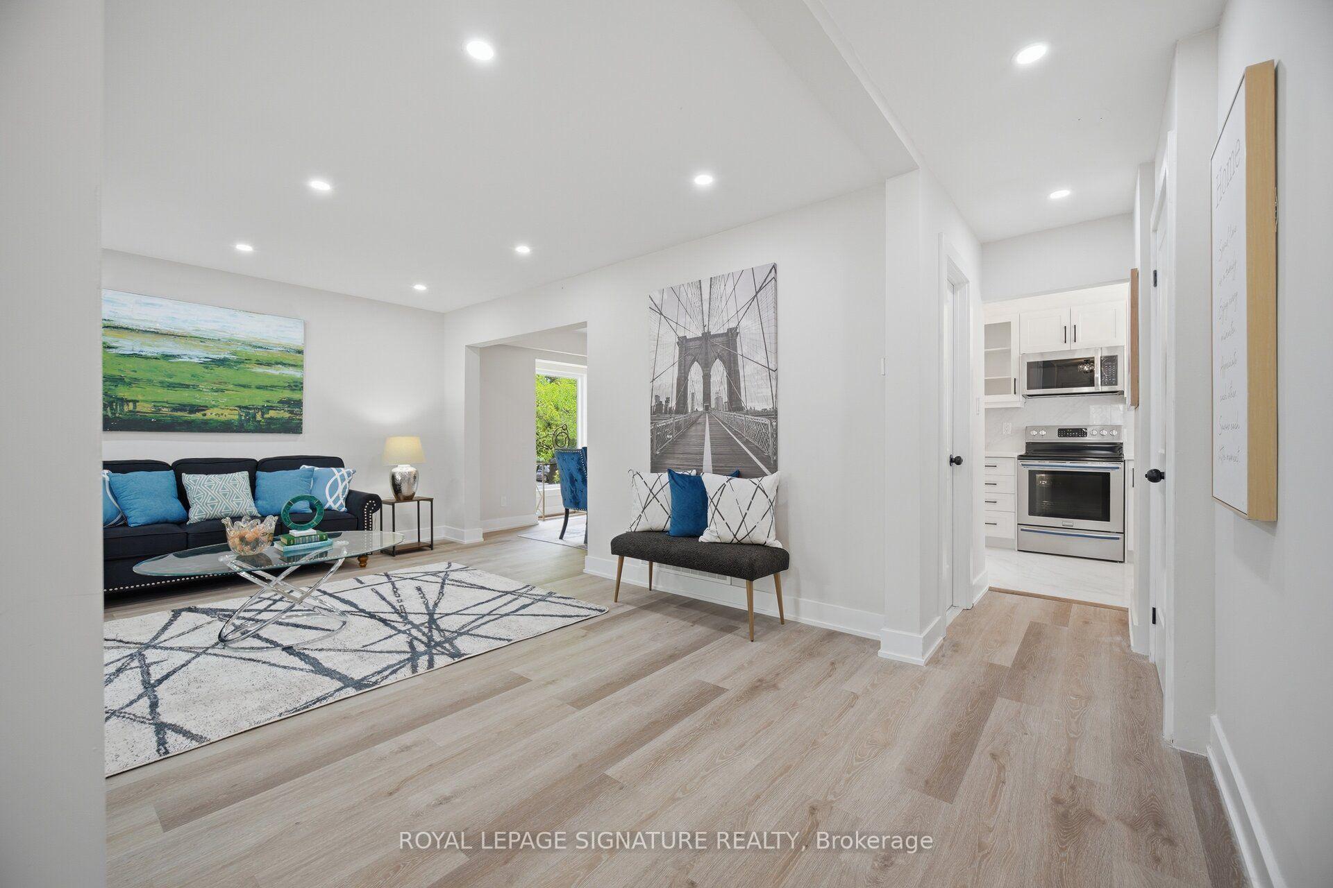 Photo 9 of 1345 Playford Road, Mississauga, Clarkson — HOMEH