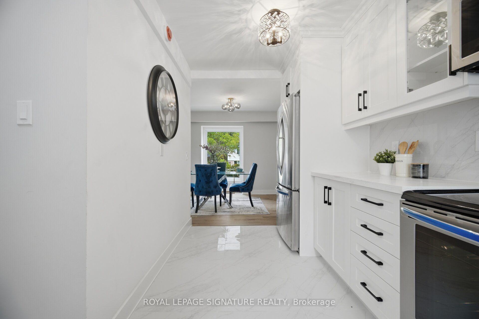 Photo 17 of 1345 Playford Road, Mississauga, Clarkson — HOMEH