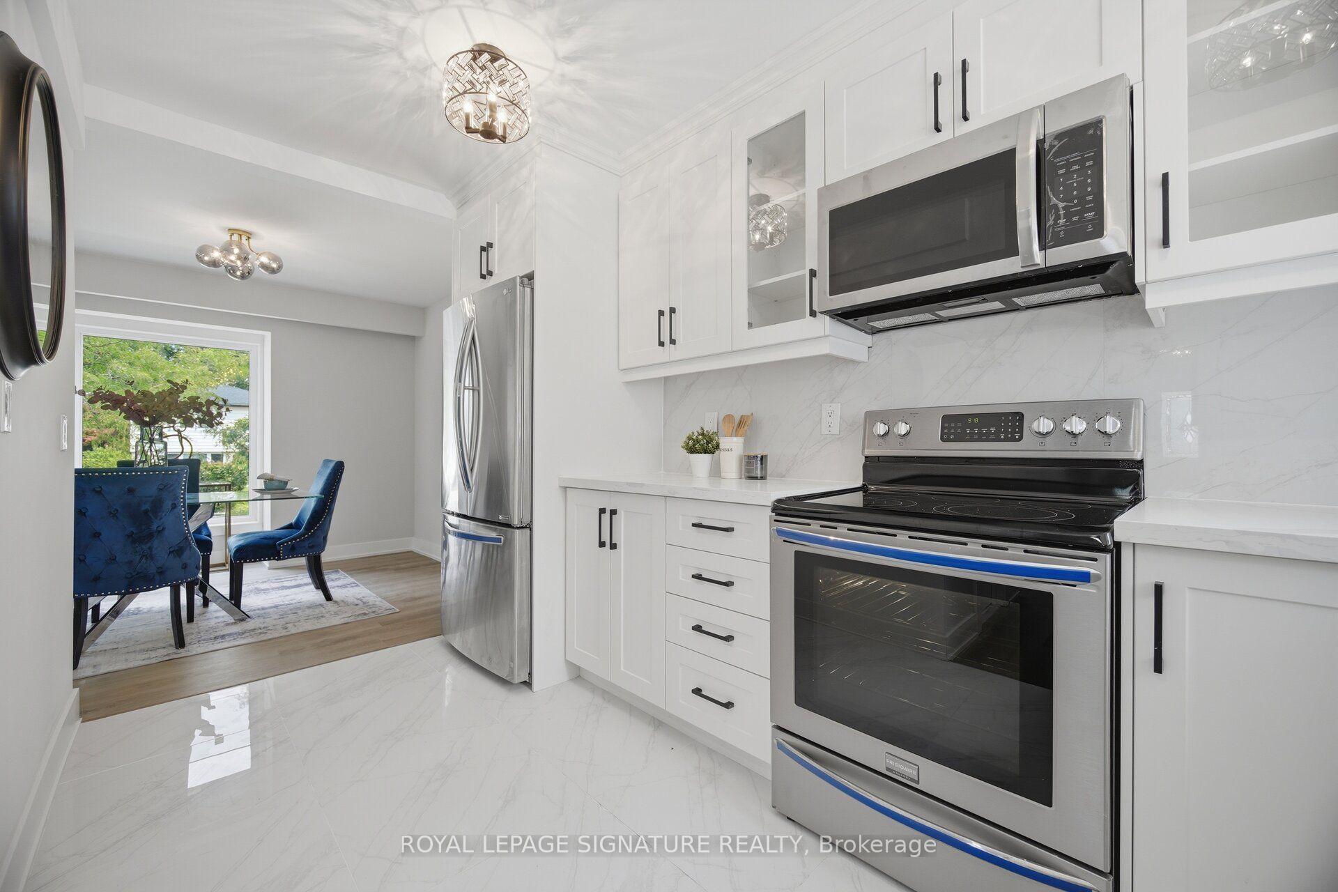 Photo 18 of 1345 Playford Road, Mississauga, Clarkson — HOMEH