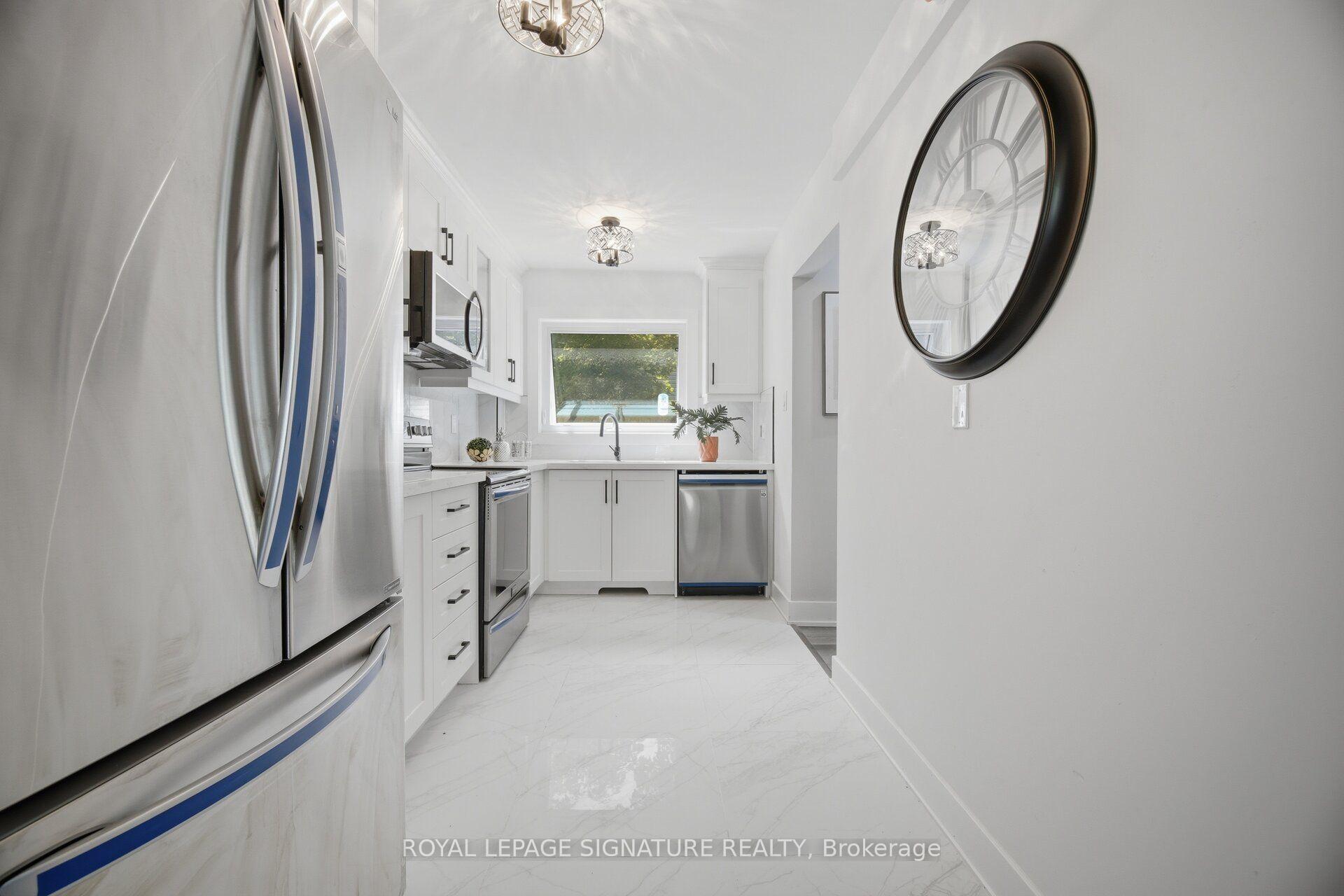 Photo 20 of 1345 Playford Road, Mississauga, Clarkson — HOMEH