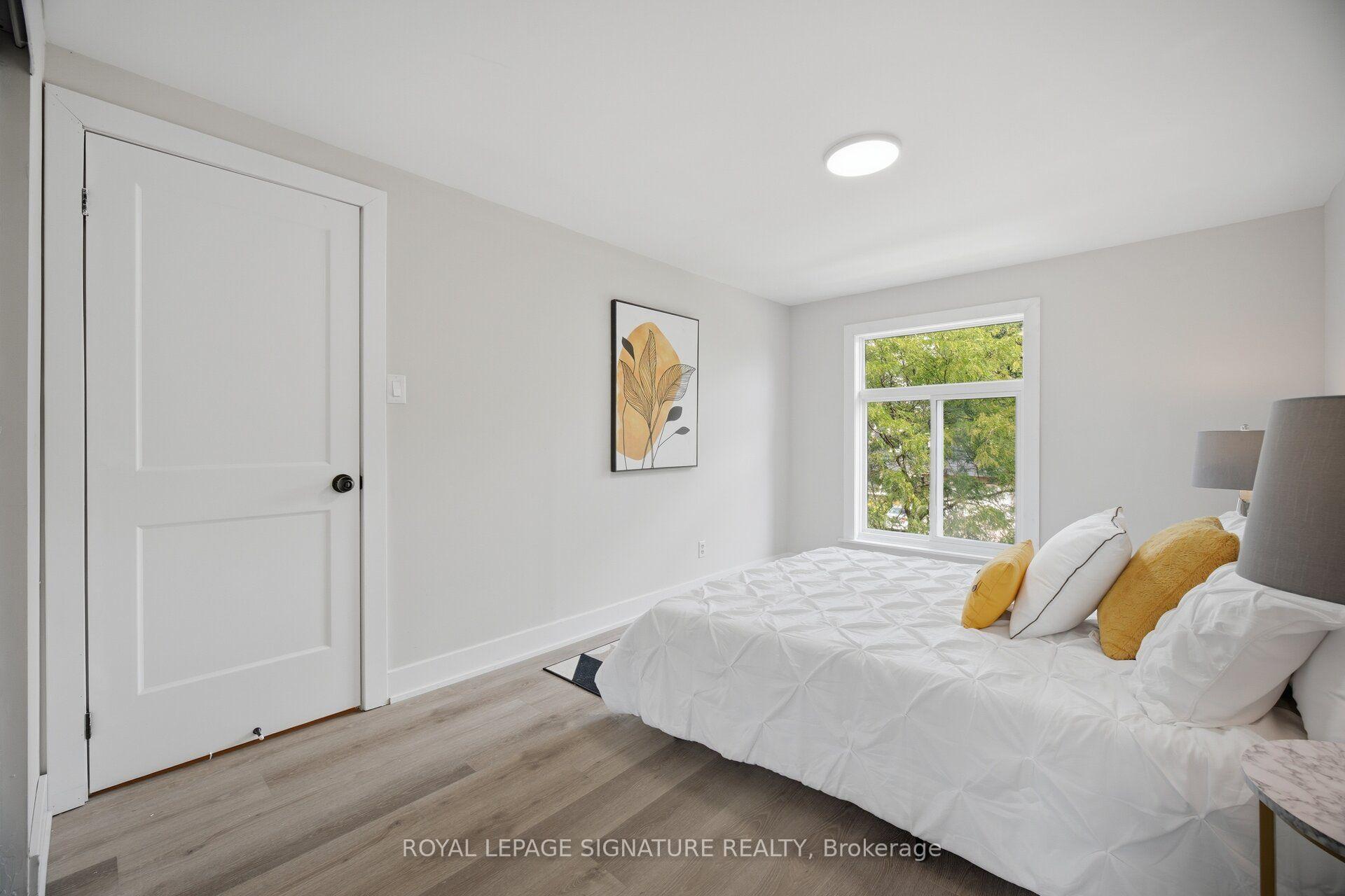 Photo 23 of 1345 Playford Road, Mississauga, Clarkson — HOMEH
