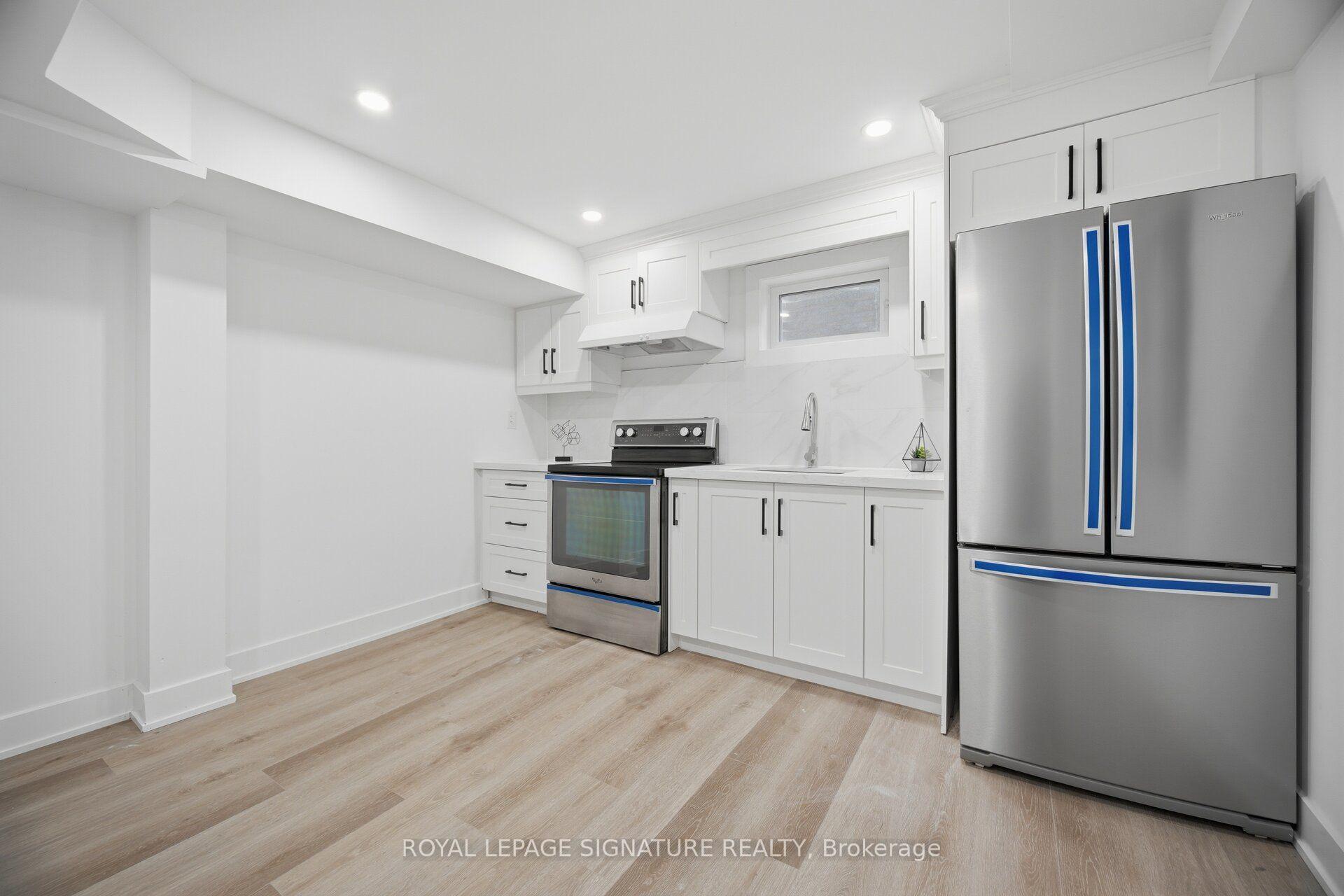 Photo 35 of 1345 Playford Road, Mississauga, Clarkson — HOMEH