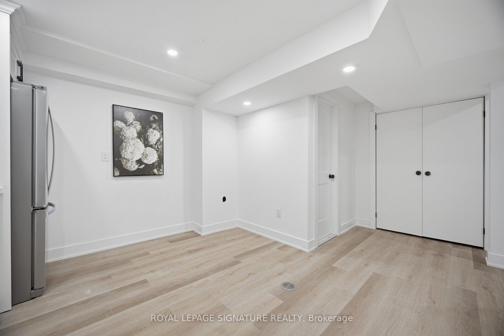 Photo 36 of 1345 Playford Road, Mississauga, Clarkson — HOMEH