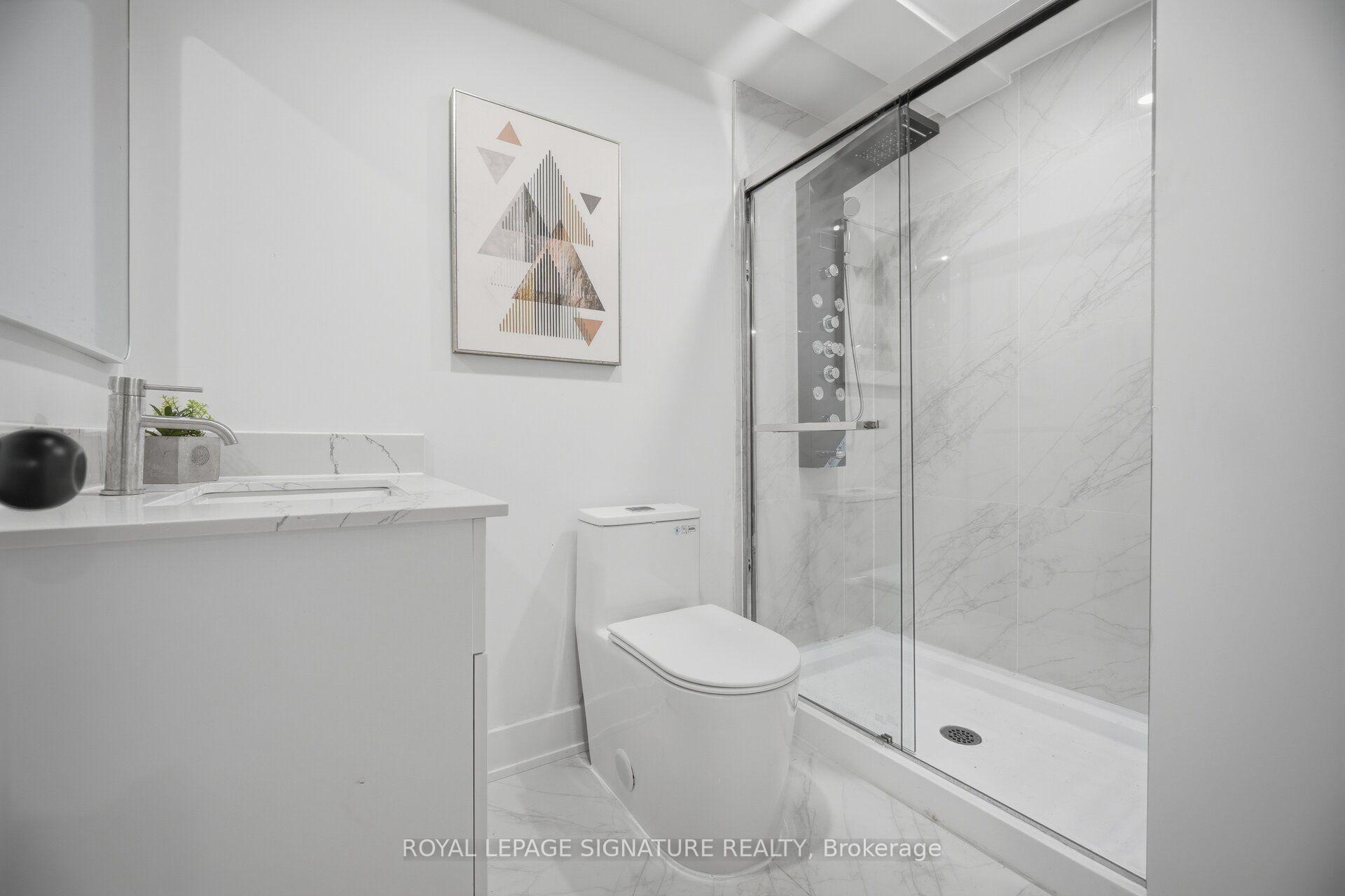 Photo 37 of 1345 Playford Road, Mississauga, Clarkson — HOMEH