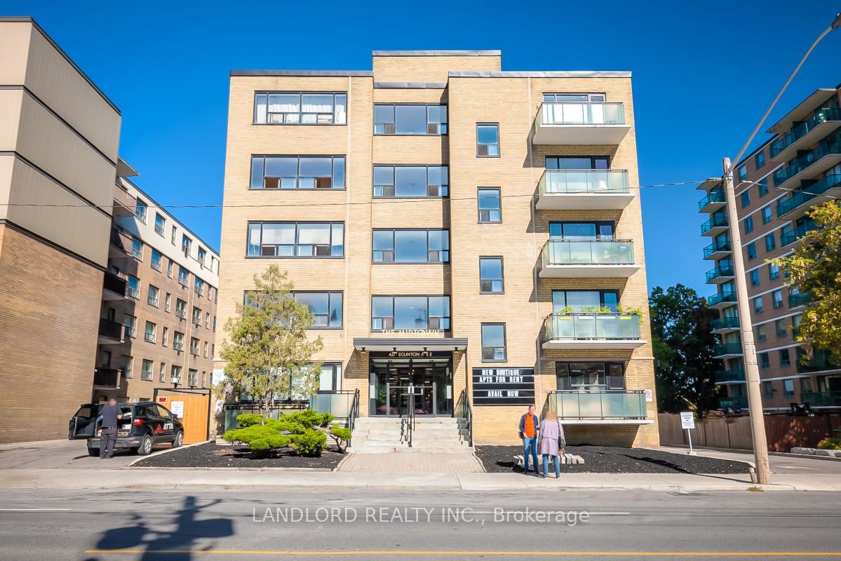 Photo 16 of Unit 301, 420 Eglinton Avenue E, Toronto, Mount Pleasant East — HOMEH
