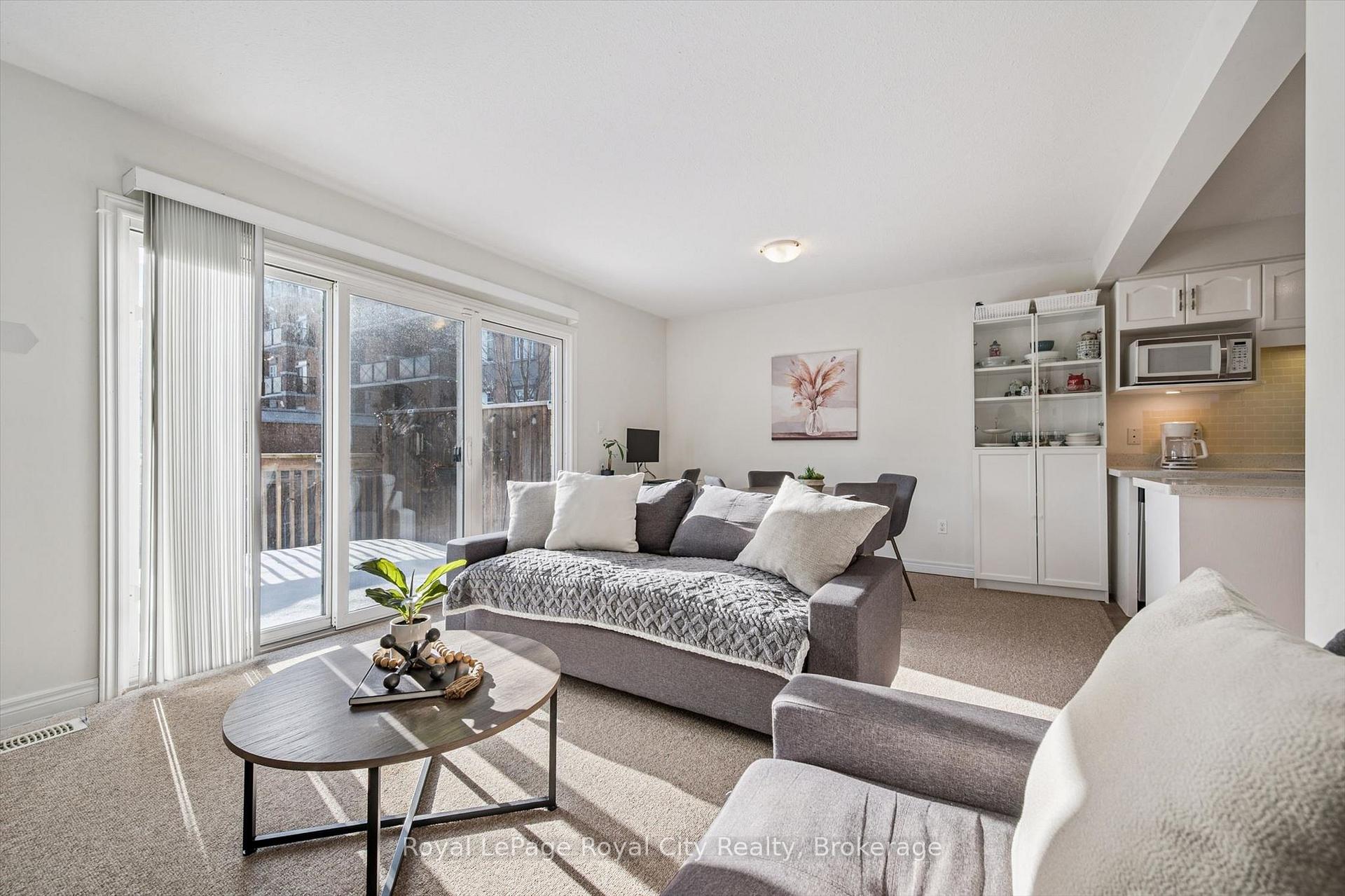 Photo 6 of Unit 6, 361 Arkell Road, Guelph, Pineridge/Westminster Woods — HOMEH