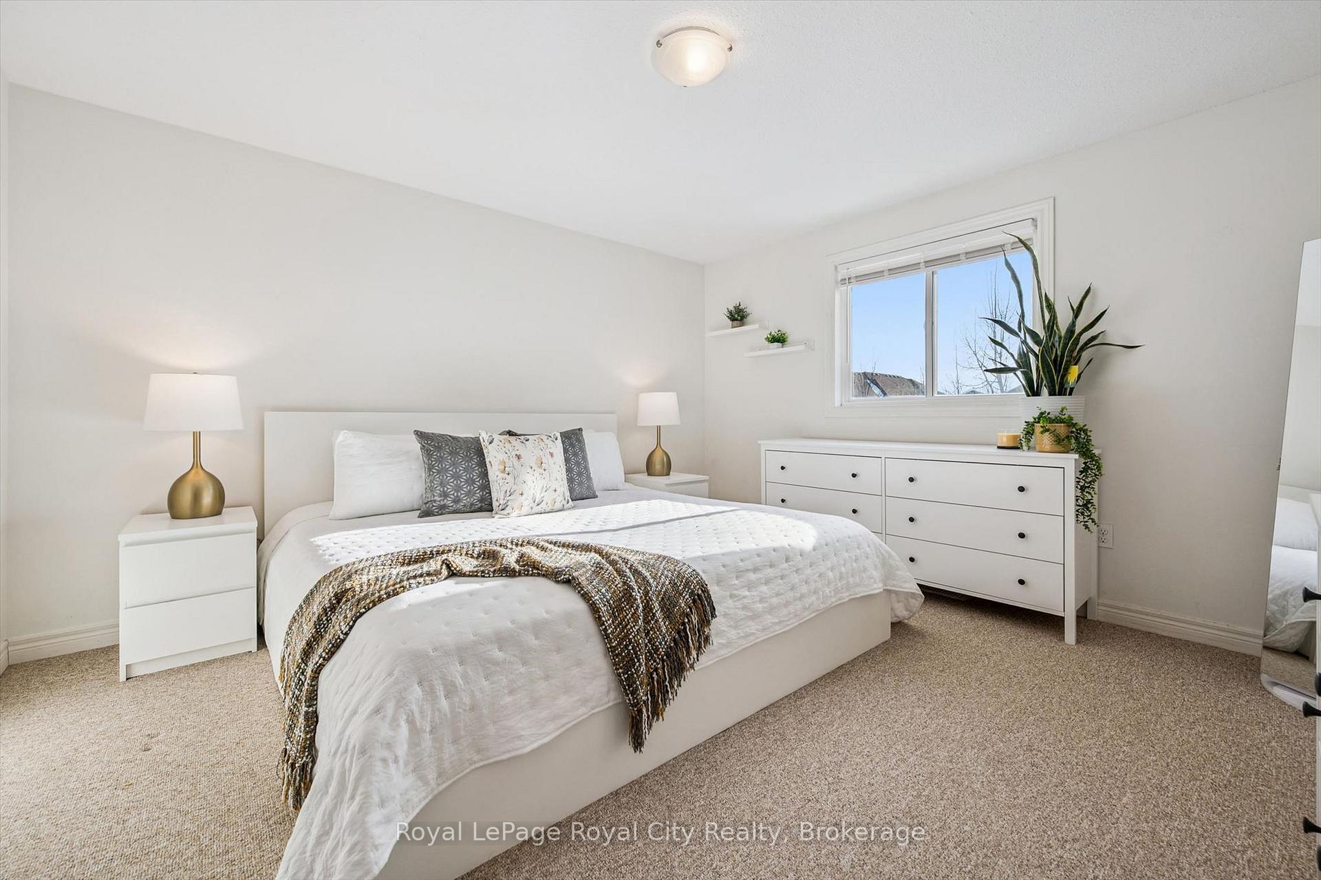 Photo 15 of Unit 6, 361 Arkell Road, Guelph, Pineridge/Westminster Woods — HOMEH