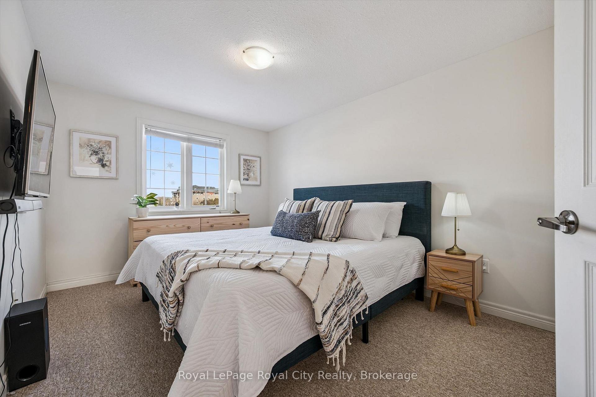 Photo 19 of Unit 6, 361 Arkell Road, Guelph, Pineridge/Westminster Woods — HOMEH