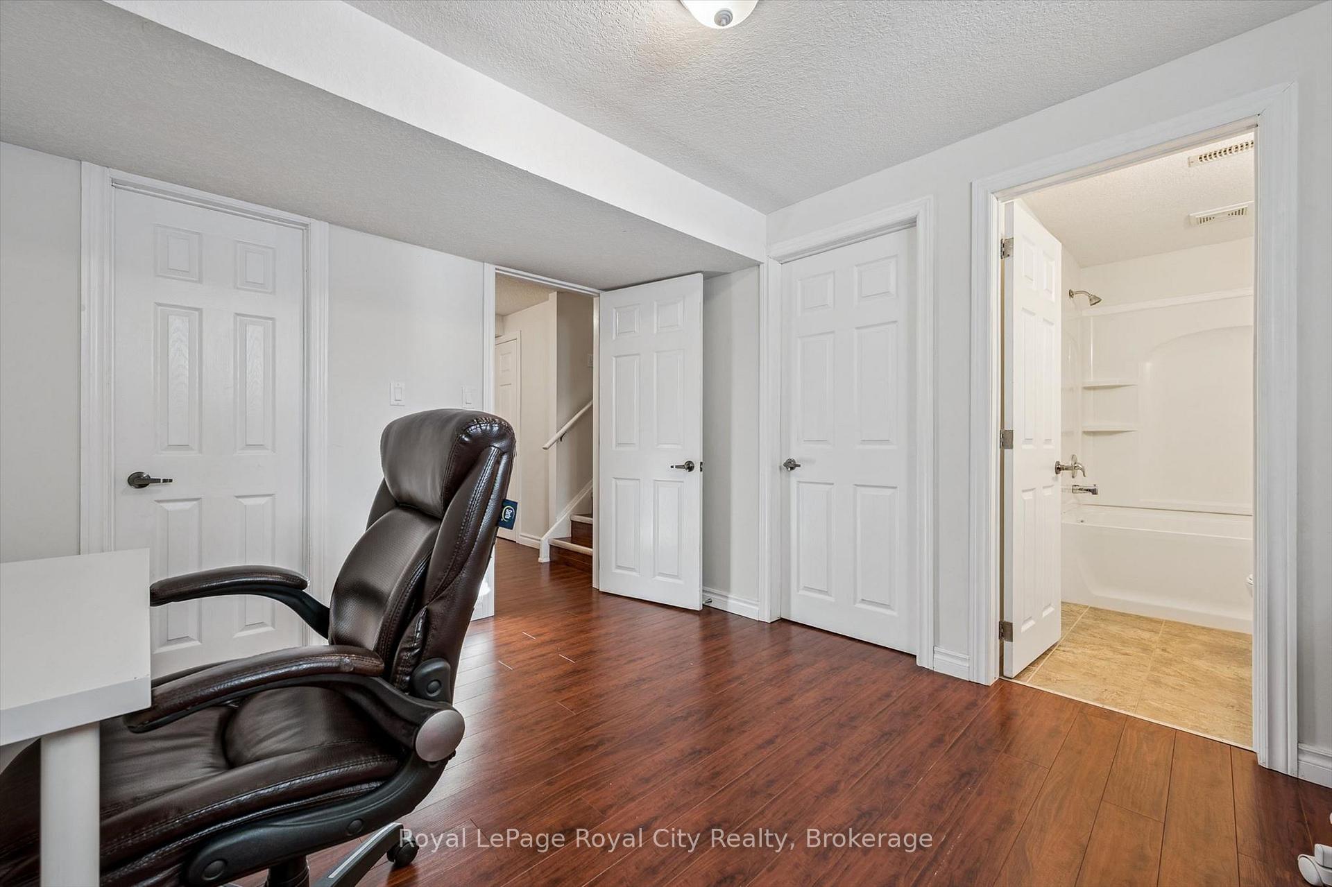 Photo 26 of Unit 6, 361 Arkell Road, Guelph, Pineridge/Westminster Woods — HOMEH