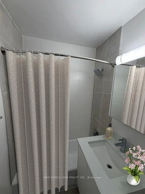 Photo 11 of Unit 604, 1220 Bayview Avenue, Toronto, Leaside — HOMEH