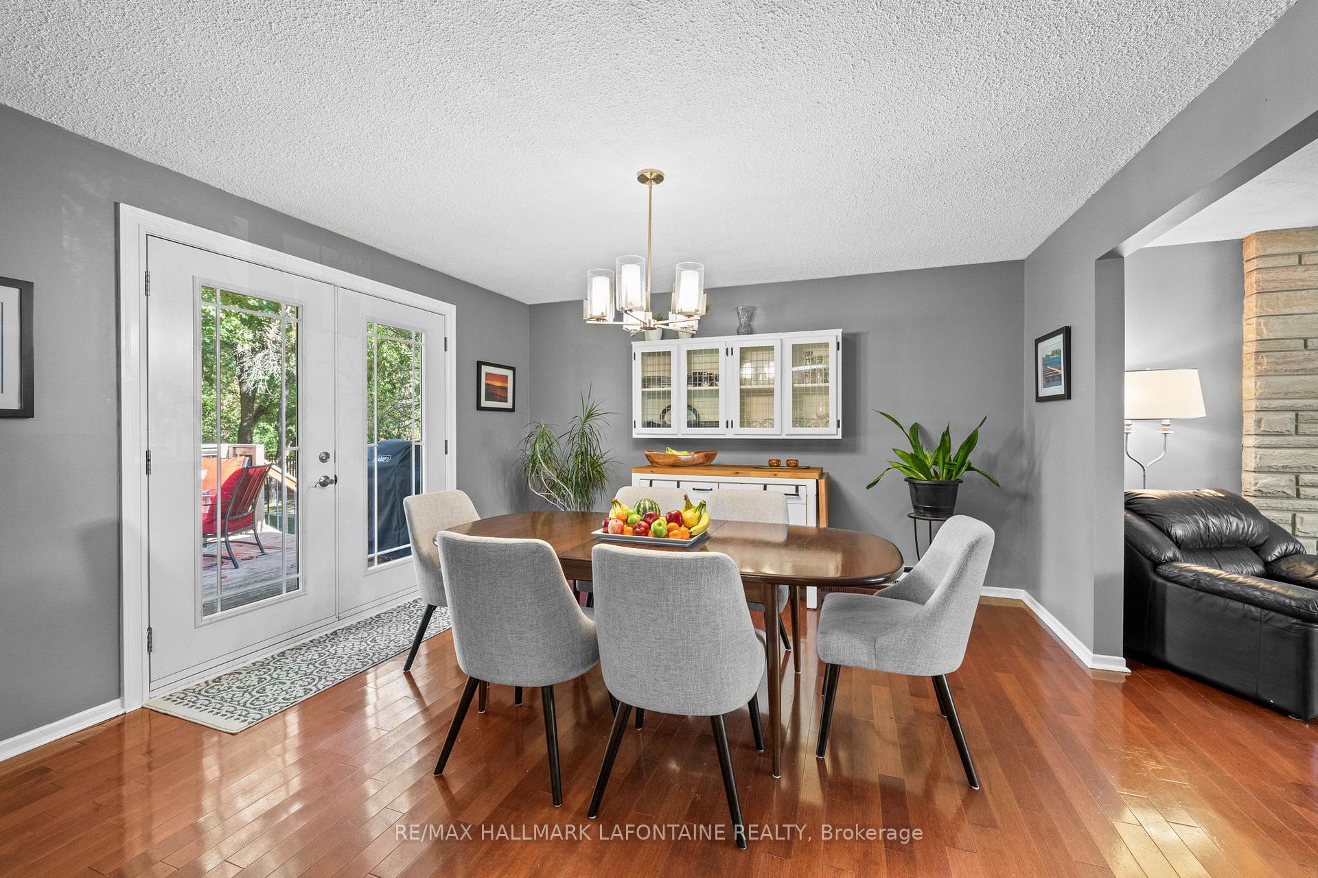 Photo 11 of 6941 Sunset Boulevard, Ottawa, Greely — HOMEH