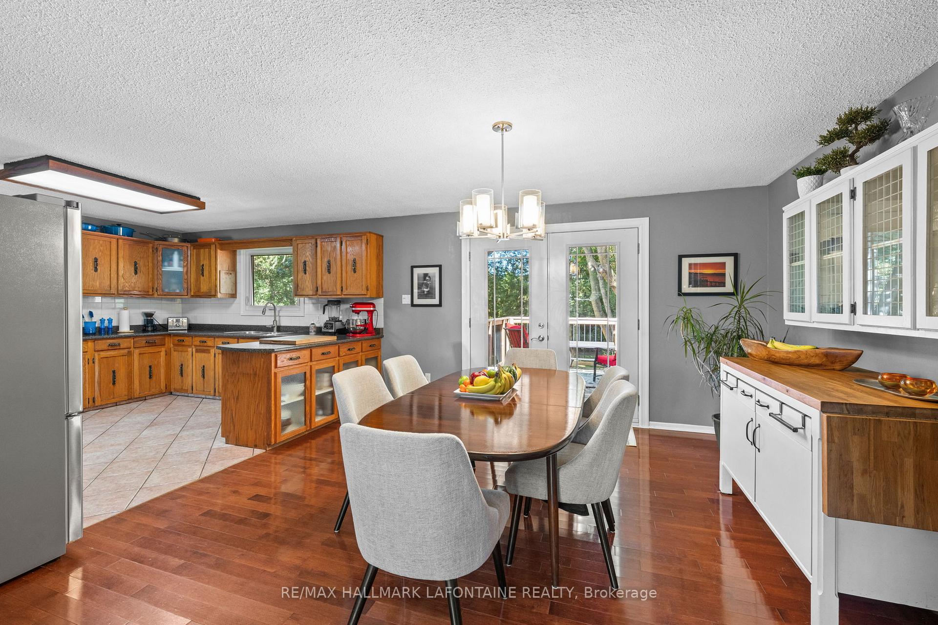 Photo 12 of 6941 Sunset Boulevard, Ottawa, Greely — HOMEH