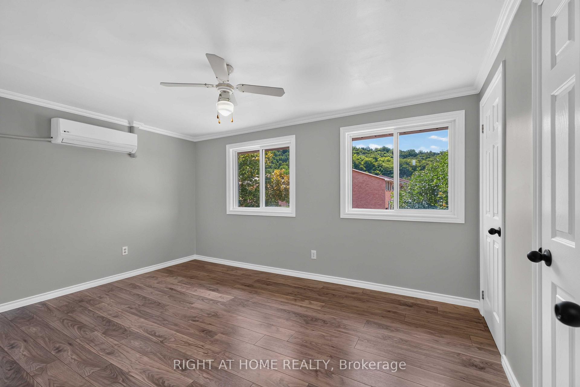 Photo 10 of Unit 3, 66 Summercrest Drive, Hamilton, Gershome — HOMEH