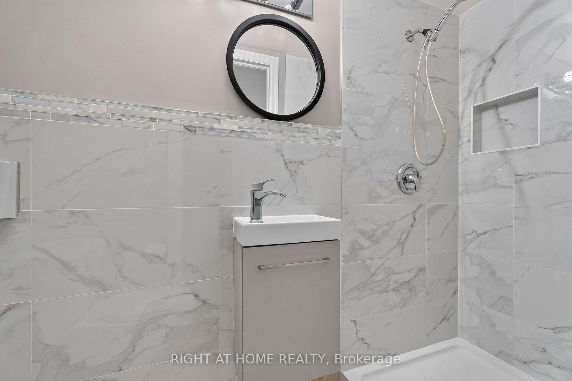 Photo 23 of Unit 3, 66 Summercrest Drive, Hamilton, Gershome — HOMEH