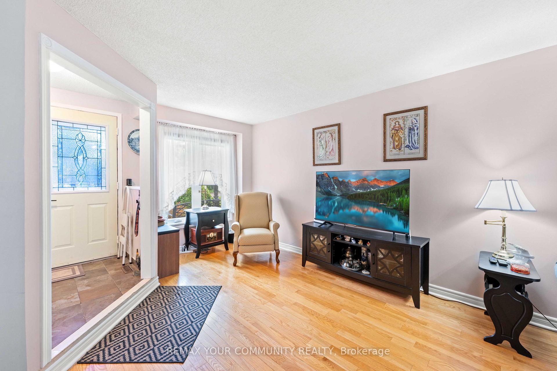 Photo 6 of 78 Annamaria Drive, Georgina, Keswick North — HOMEH