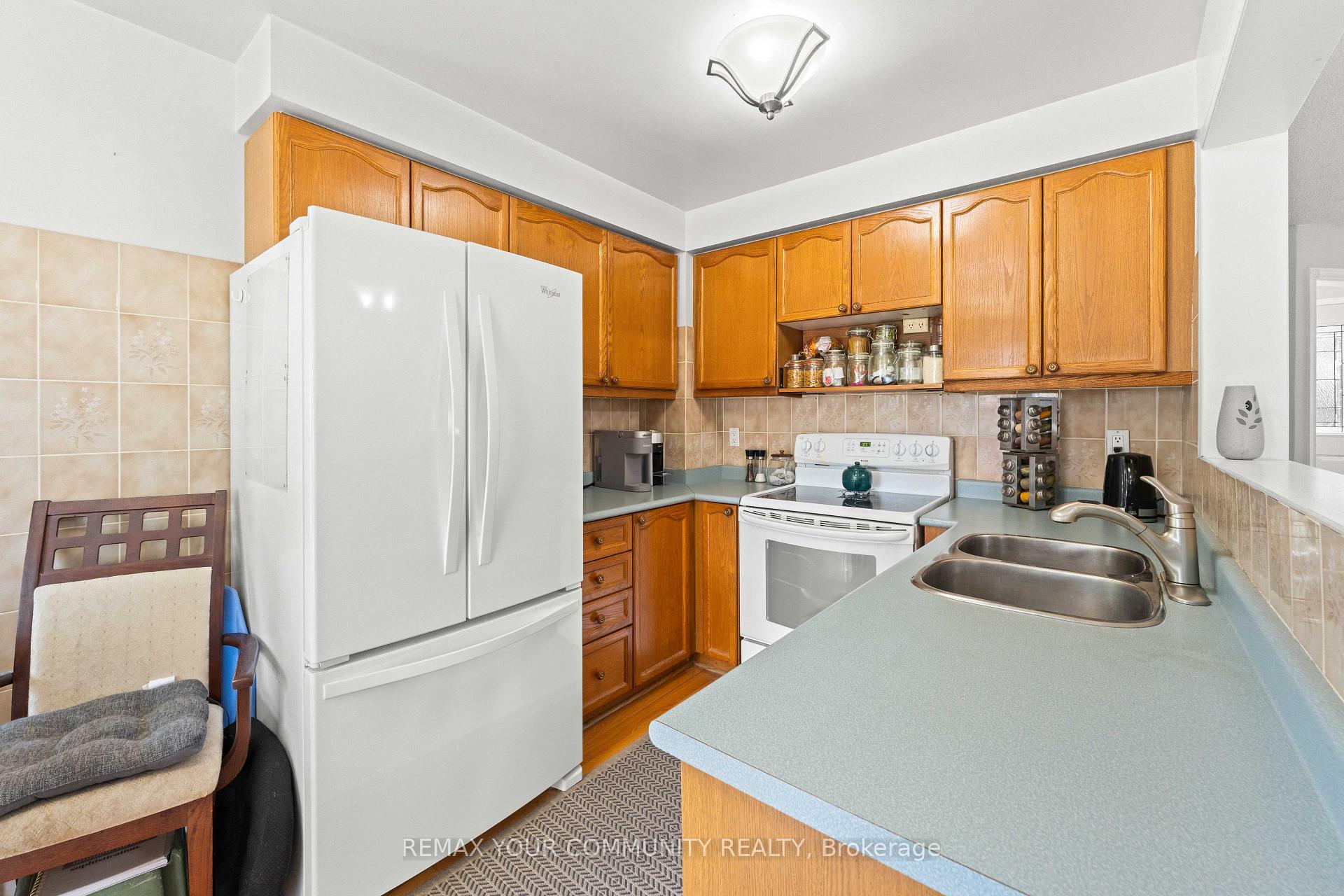 Photo 9 of 78 Annamaria Drive, Georgina, Keswick North — HOMEH