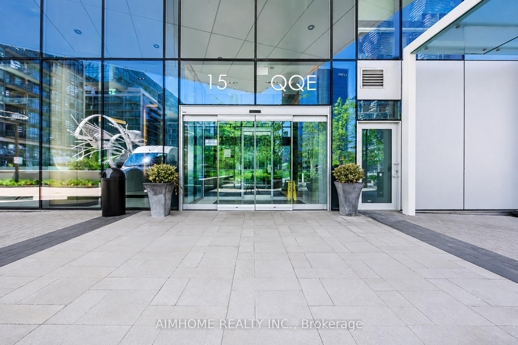 Photo 3 of Unit 409, 15 Queens Quay E, Toronto, Waterfront Communities — HOMEH