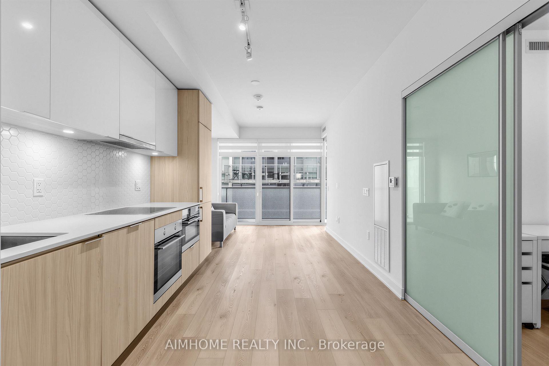 Photo 5 of Unit 409, 15 Queens Quay E, Toronto, Waterfront Communities — HOMEH
