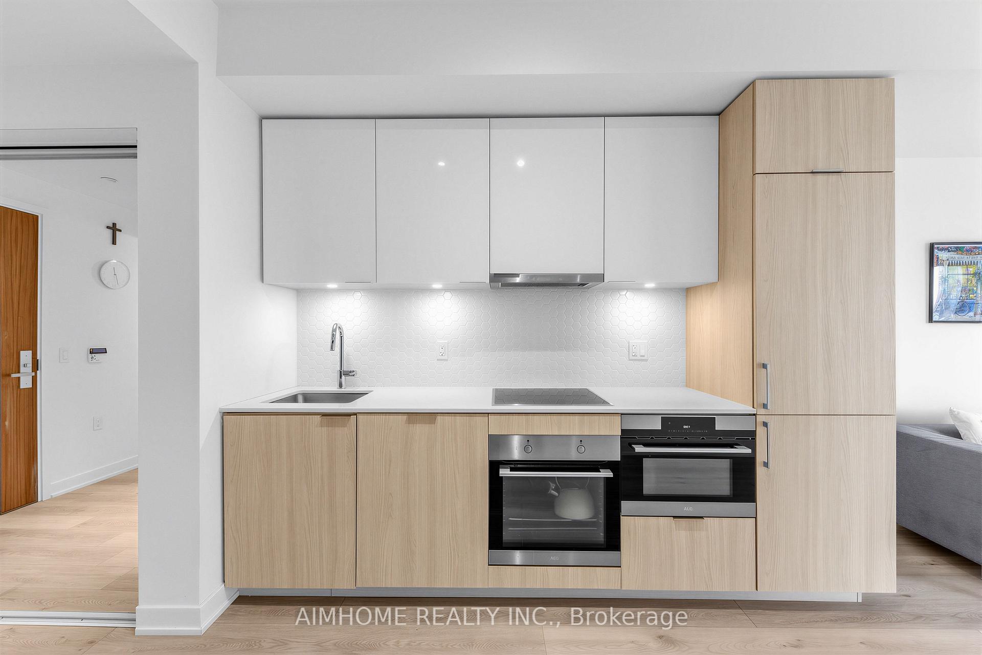 Photo 7 of Unit 409, 15 Queens Quay E, Toronto, Waterfront Communities — HOMEH