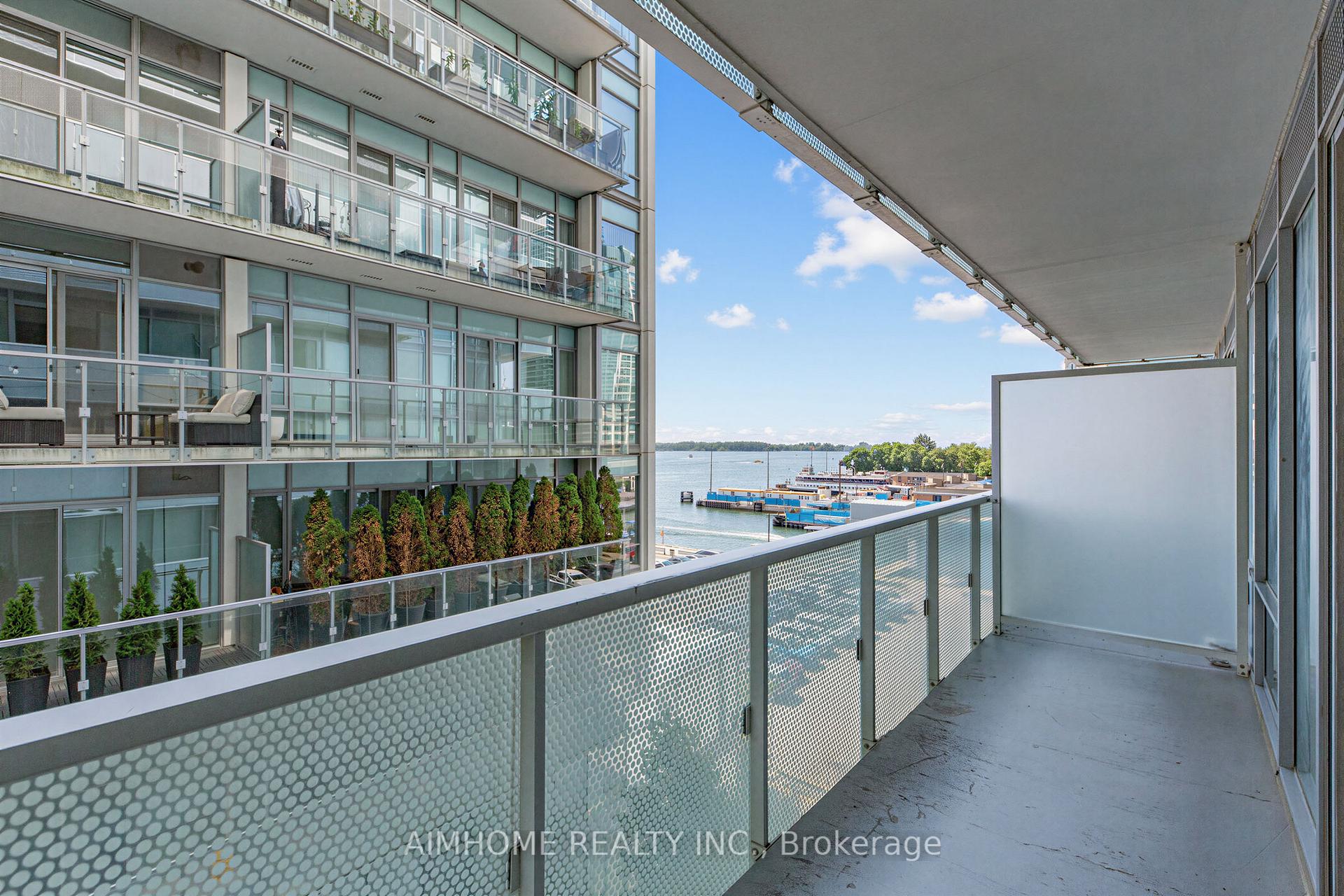 Photo 16 of Unit 409, 15 Queens Quay E, Toronto, Waterfront Communities — HOMEH