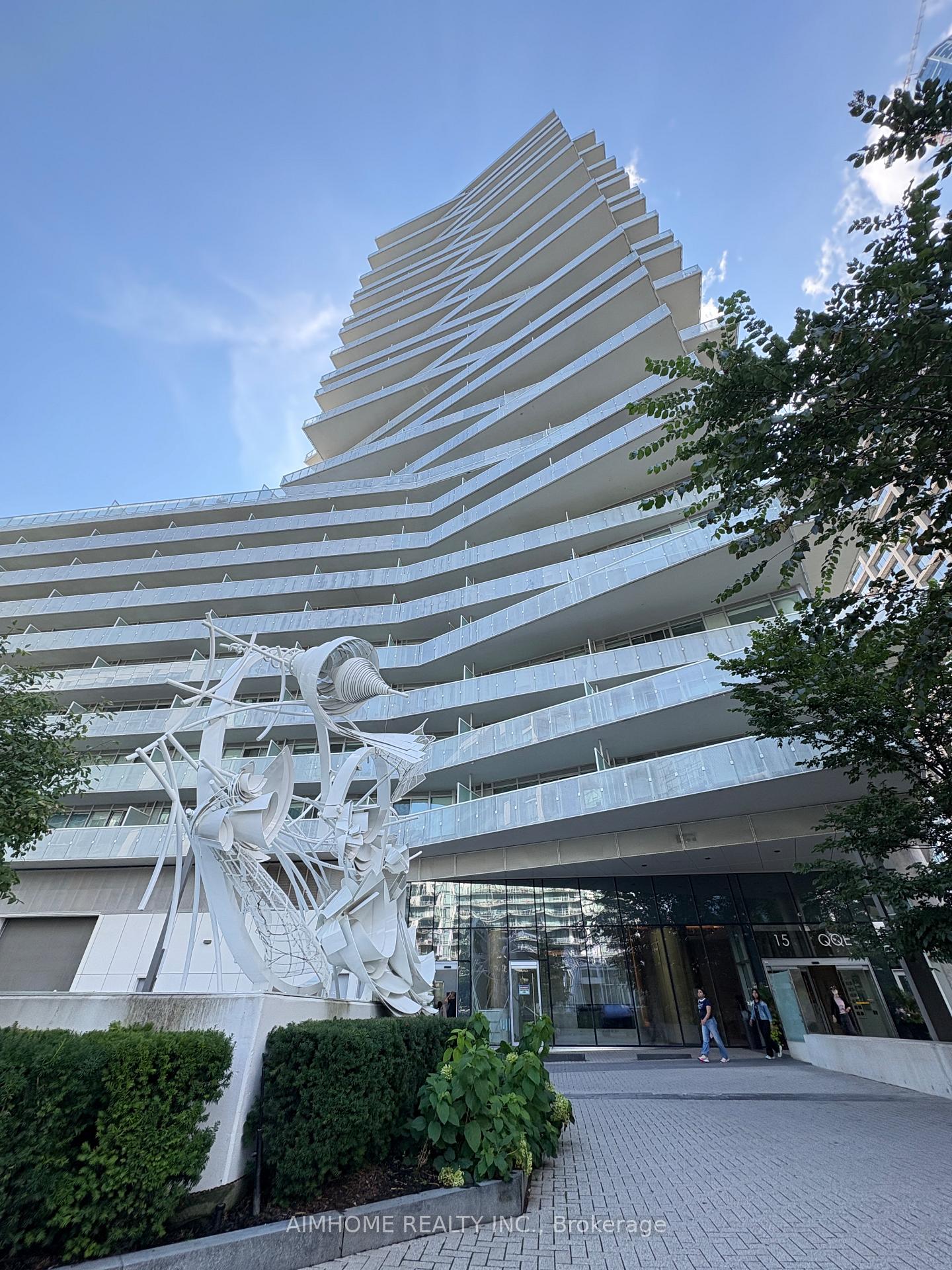 Photo 2 of Unit 409, 15 Queens Quay E, Toronto, Waterfront Communities — HOMEH