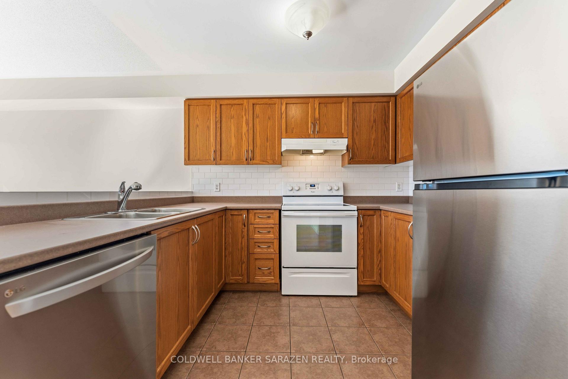 Photo 15 of 308 Espin Heights, Ottawa, Barrhaven - Stonebridge — HOMEH