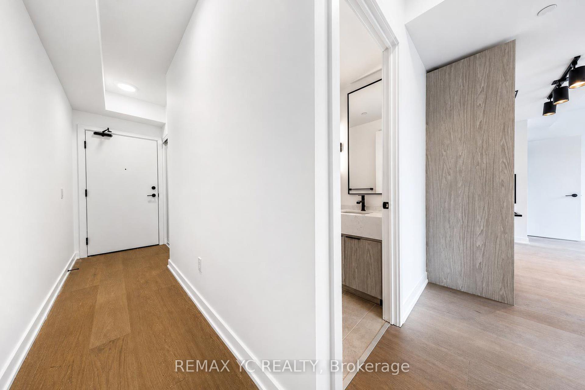 Photo 3 of Unit 706, 91 Montclair Avenue, Toronto, Forest Hill South — HOMEH