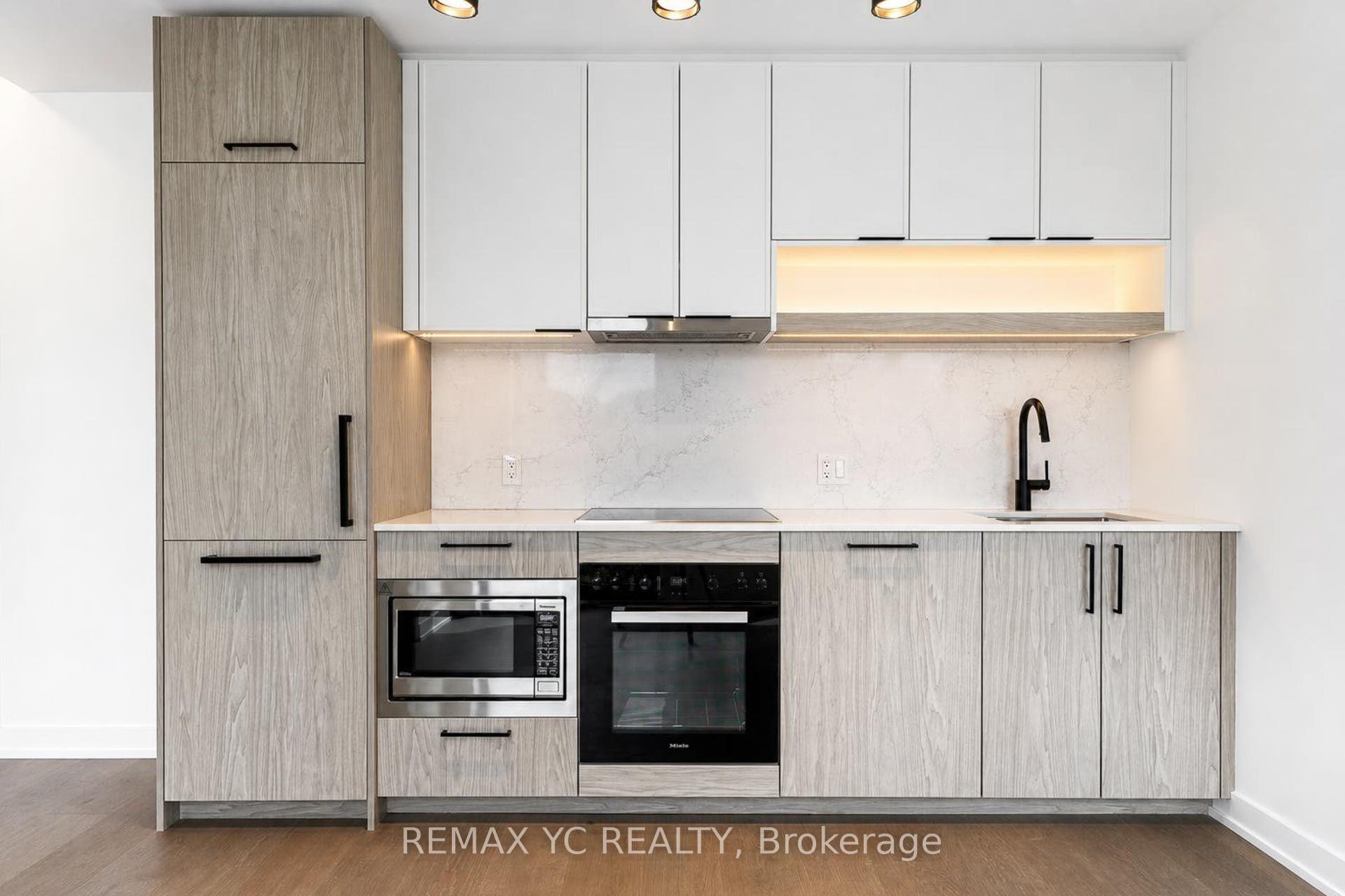 Photo 4 of Unit 706, 91 Montclair Avenue, Toronto, Forest Hill South — HOMEH
