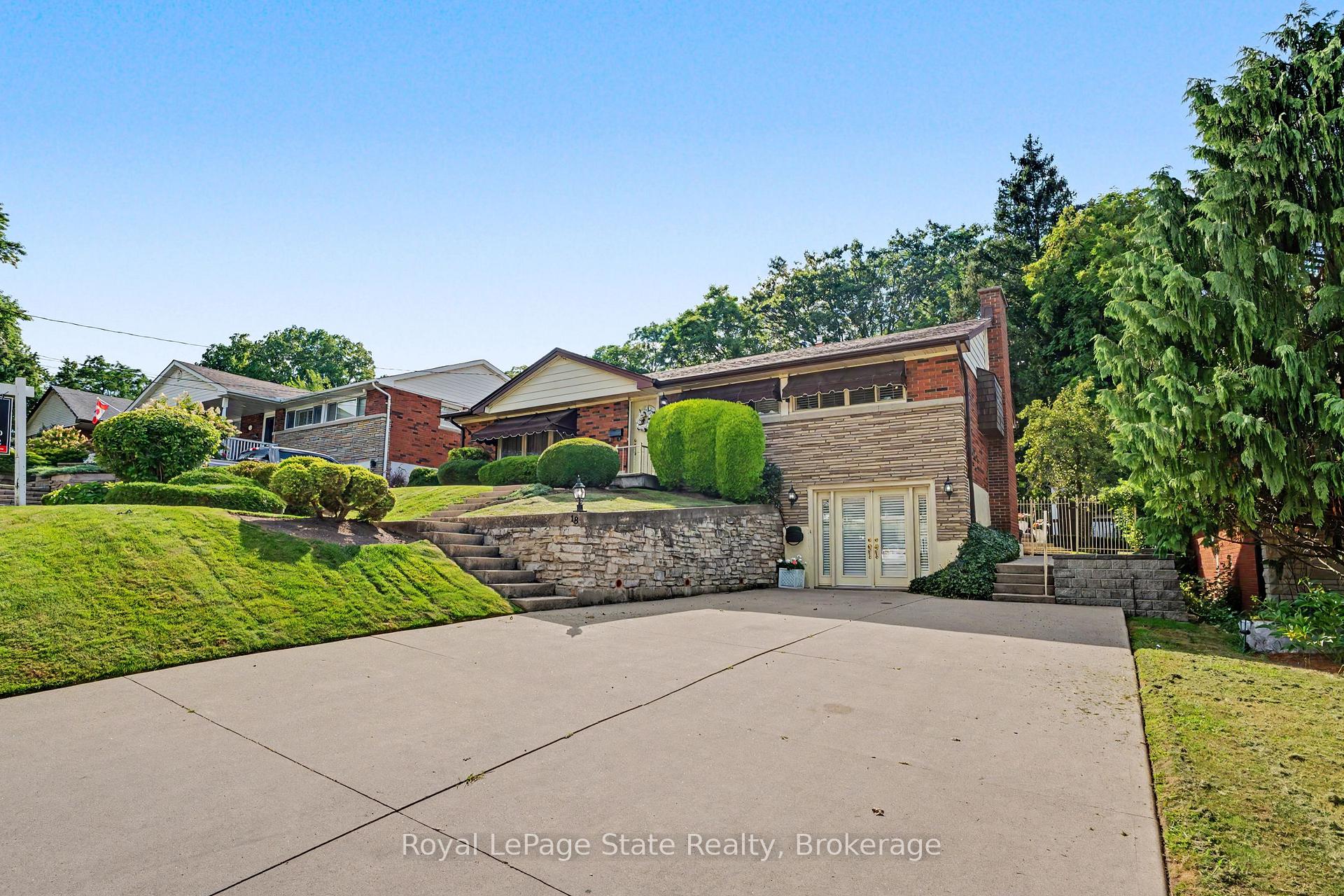 Photo 5 of 18 Battlefield Drive, Hamilton, Stoney Creek — HOMEH