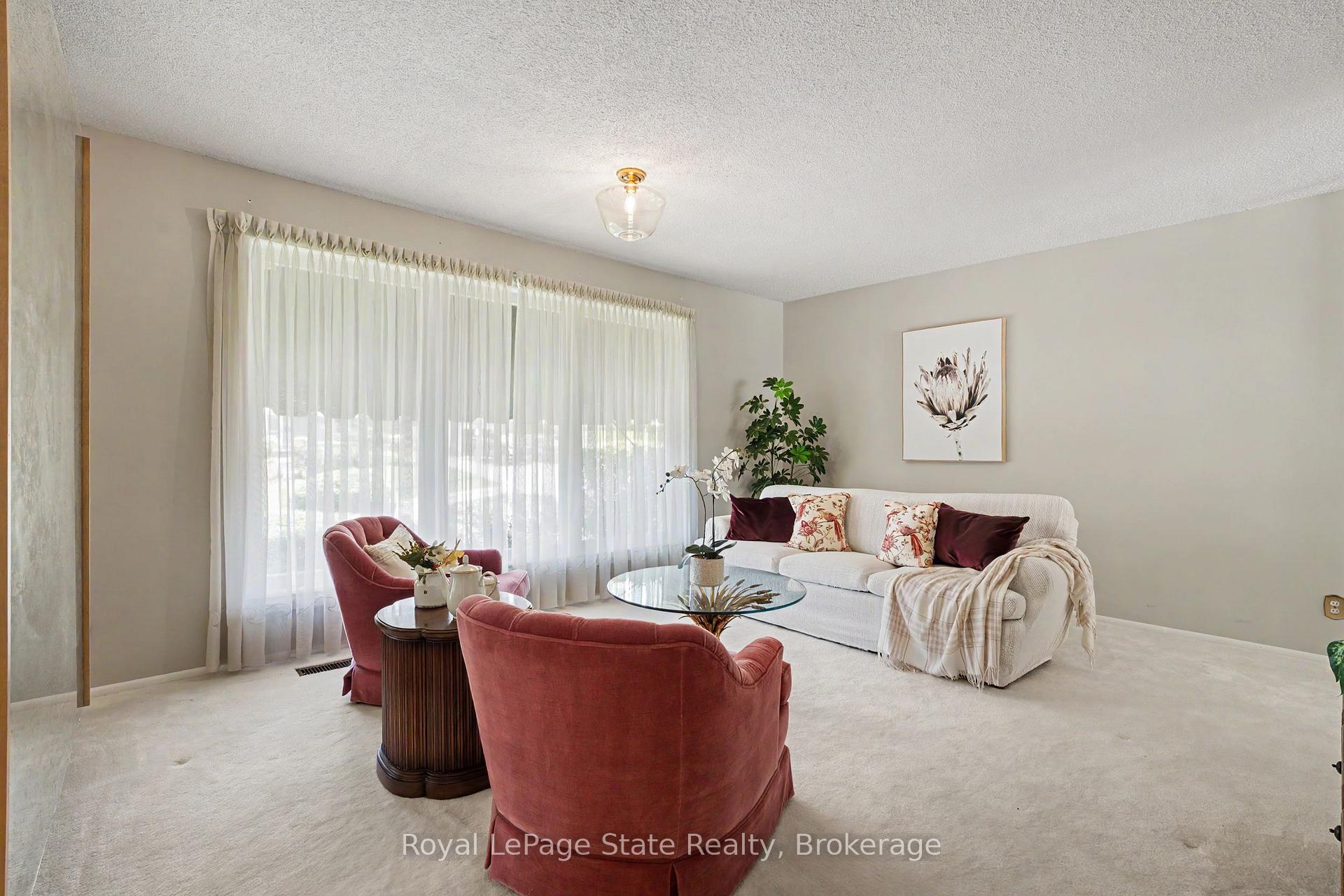 Photo 8 of 18 Battlefield Drive, Hamilton, Stoney Creek — HOMEH