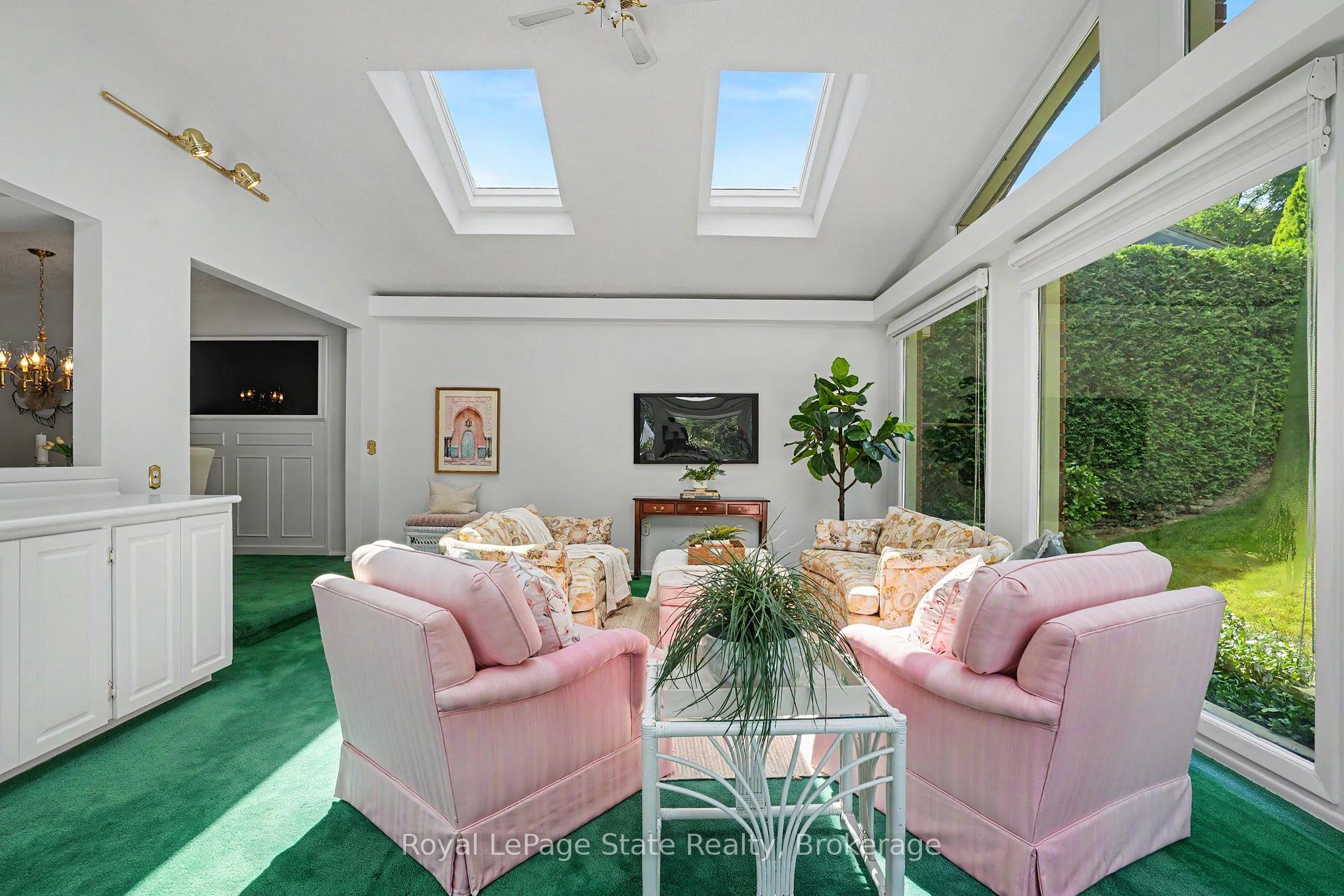 Photo 15 of 18 Battlefield Drive, Hamilton, Stoney Creek — HOMEH