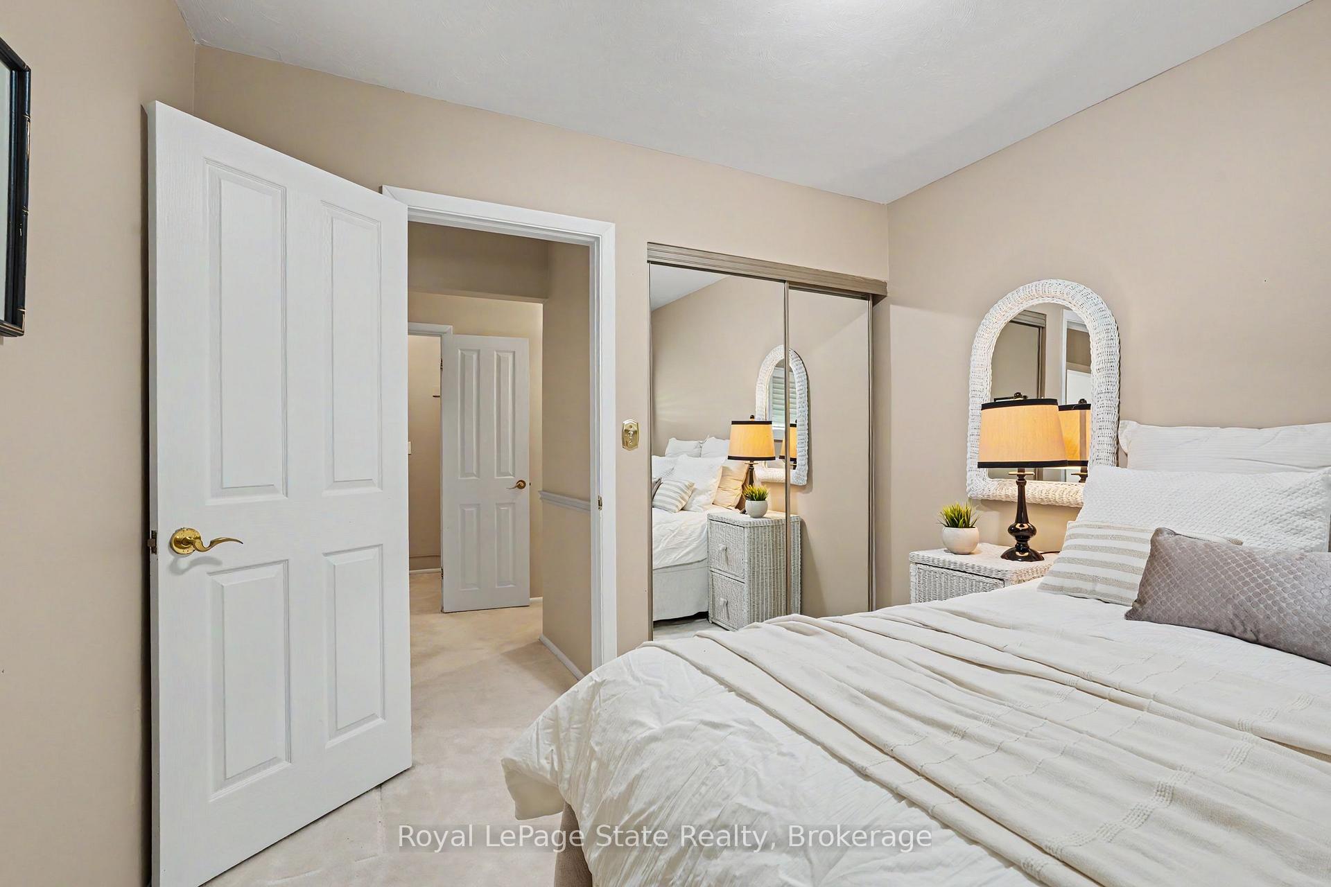 Photo 18 of 18 Battlefield Drive, Hamilton, Stoney Creek — HOMEH