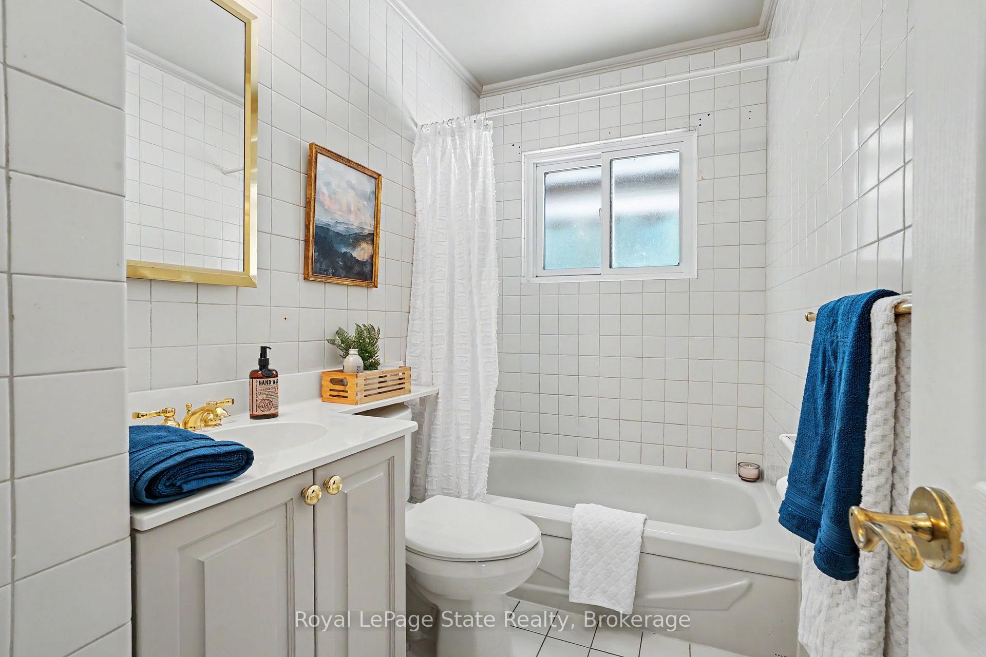 Photo 19 of 18 Battlefield Drive, Hamilton, Stoney Creek — HOMEH
