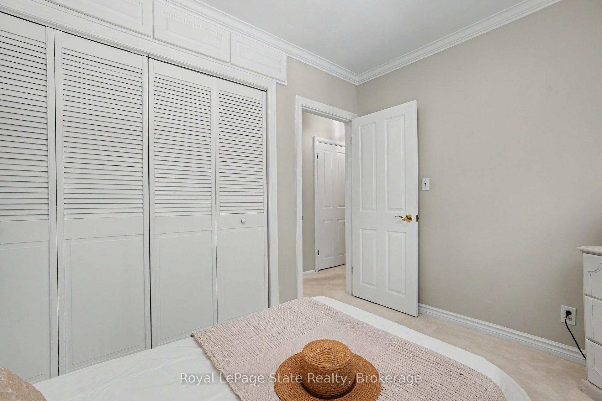 Photo 21 of 18 Battlefield Drive, Hamilton, Stoney Creek — HOMEH