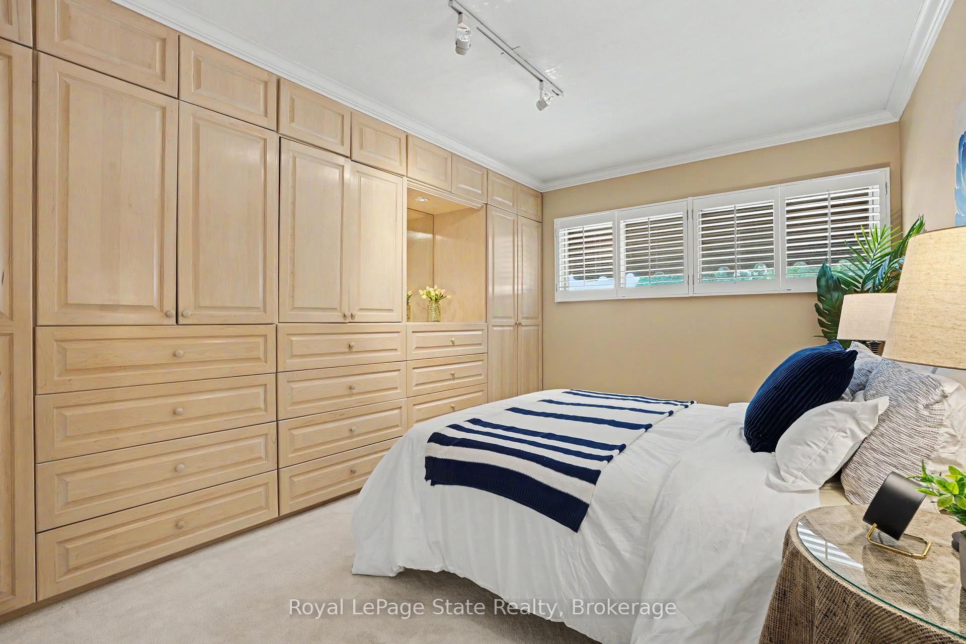 Photo 22 of 18 Battlefield Drive, Hamilton, Stoney Creek — HOMEH