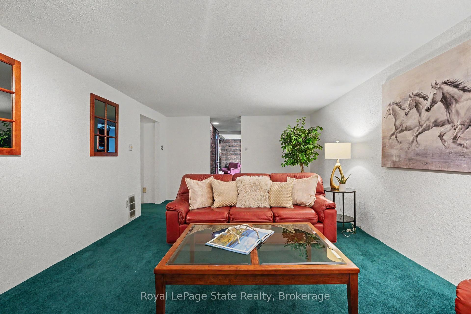 Photo 28 of 18 Battlefield Drive, Hamilton, Stoney Creek — HOMEH