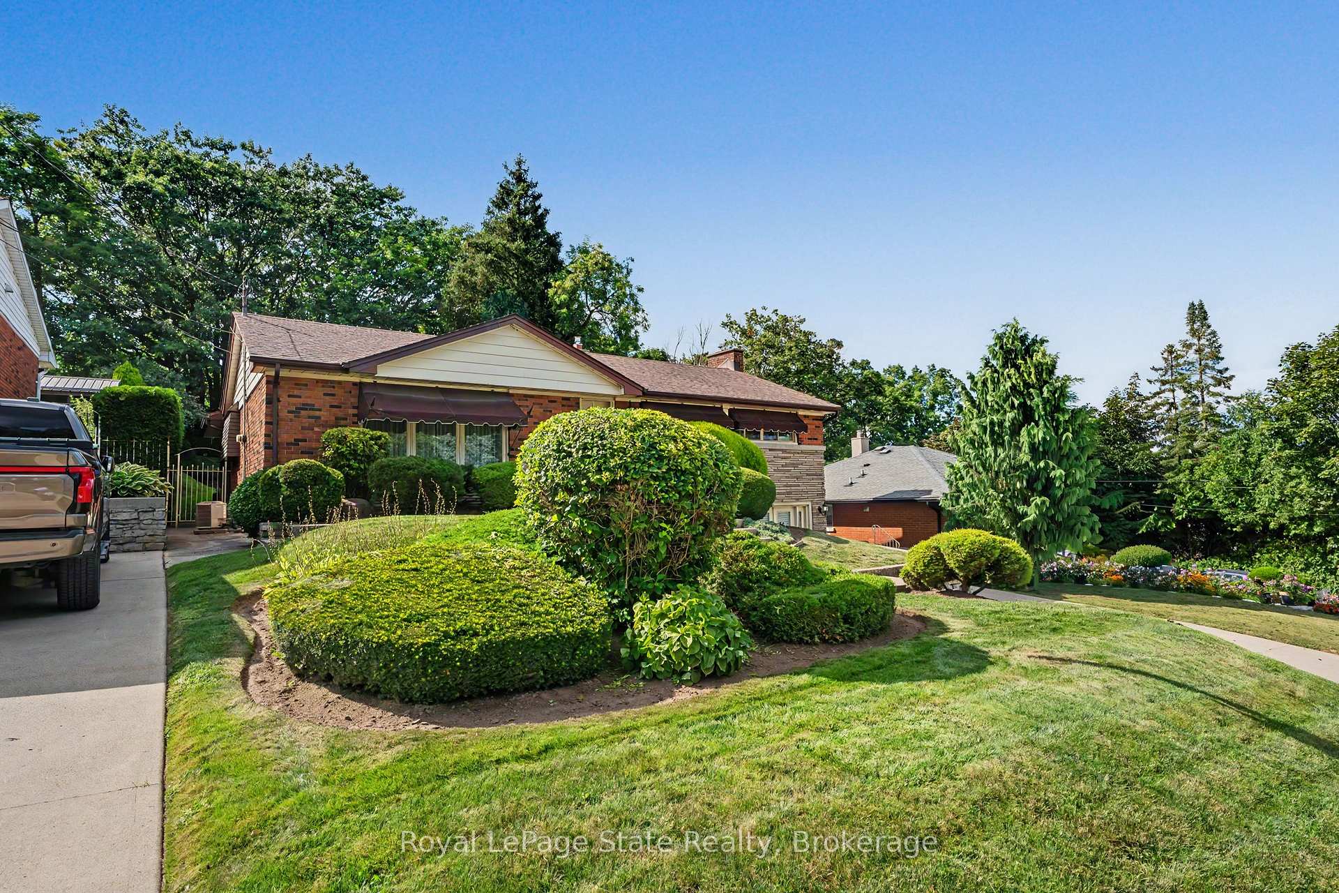 Photo 42 of 18 Battlefield Drive, Hamilton, Stoney Creek — HOMEH