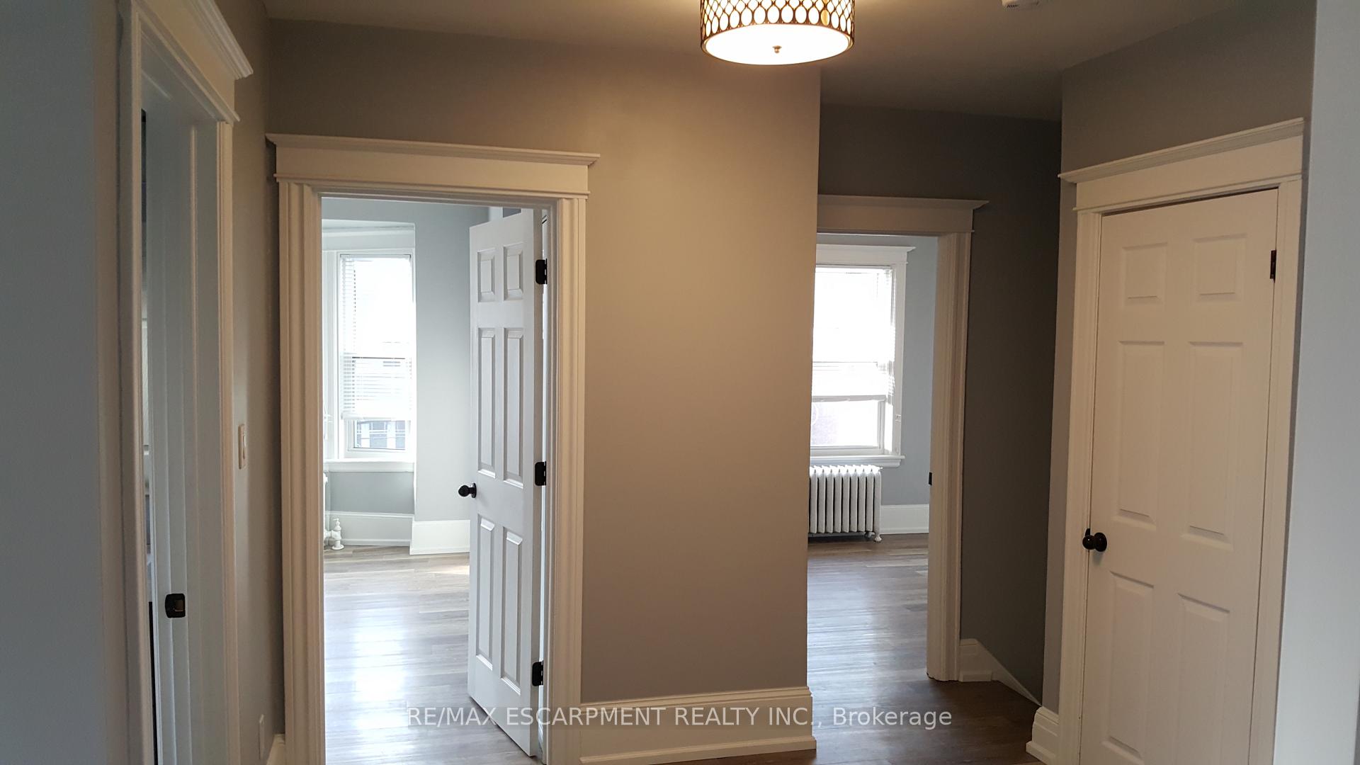 Photo 12 of Unit 3, 47 Sherman Avenue S, Hamilton, Gibson — HOMEH