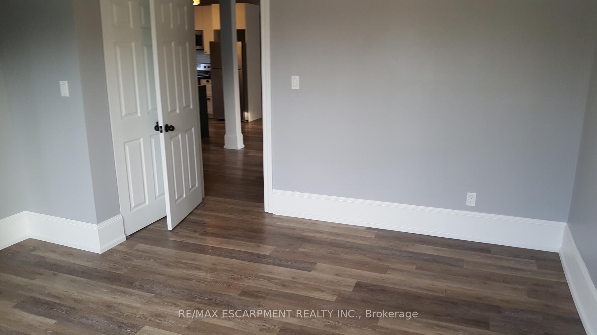 Photo 13 of Unit 3, 47 Sherman Avenue S, Hamilton, Gibson — HOMEH