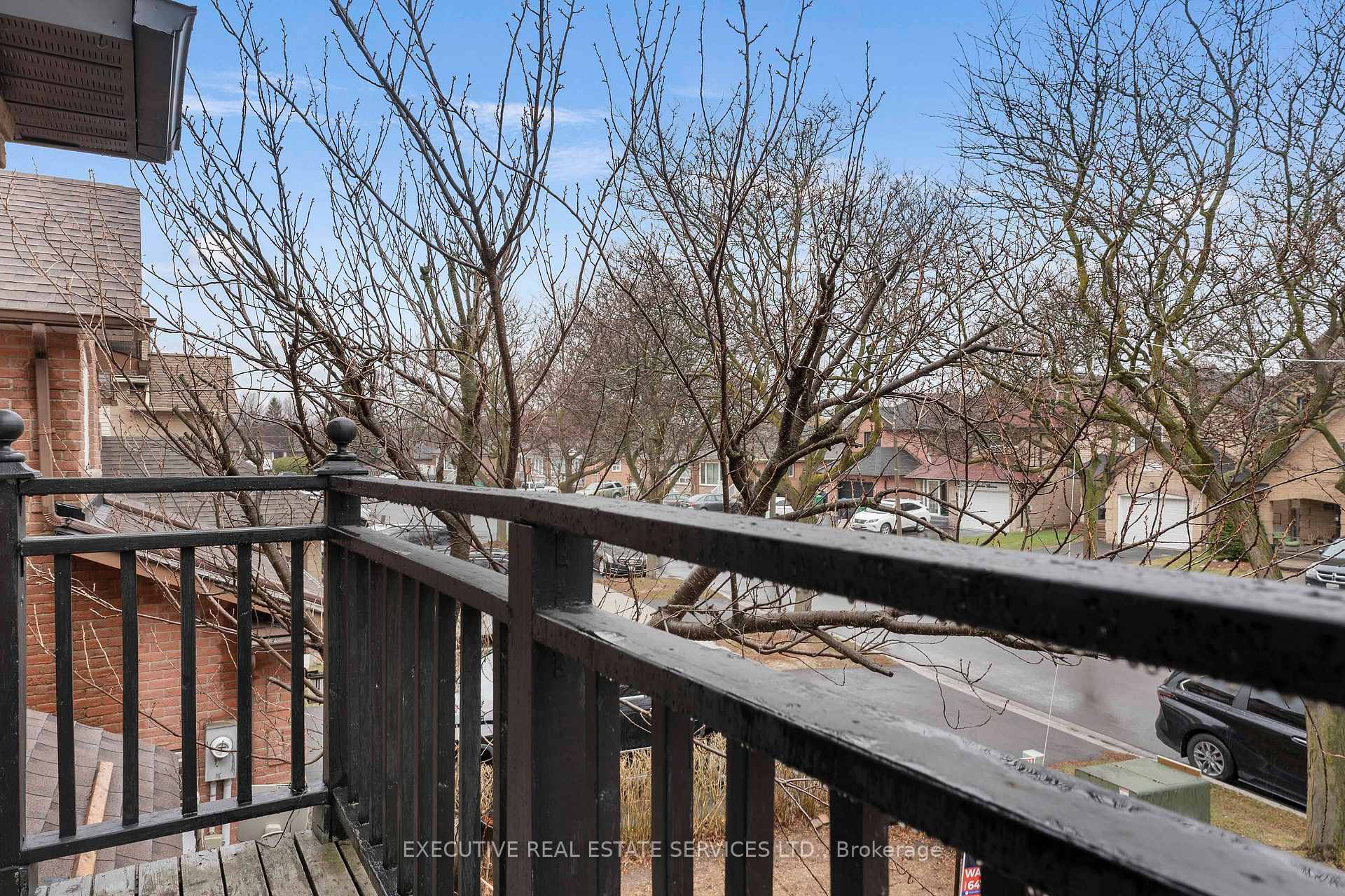 Photo 21 of 21 Garden Avenue, Brampton, Brampton West — HOMEH